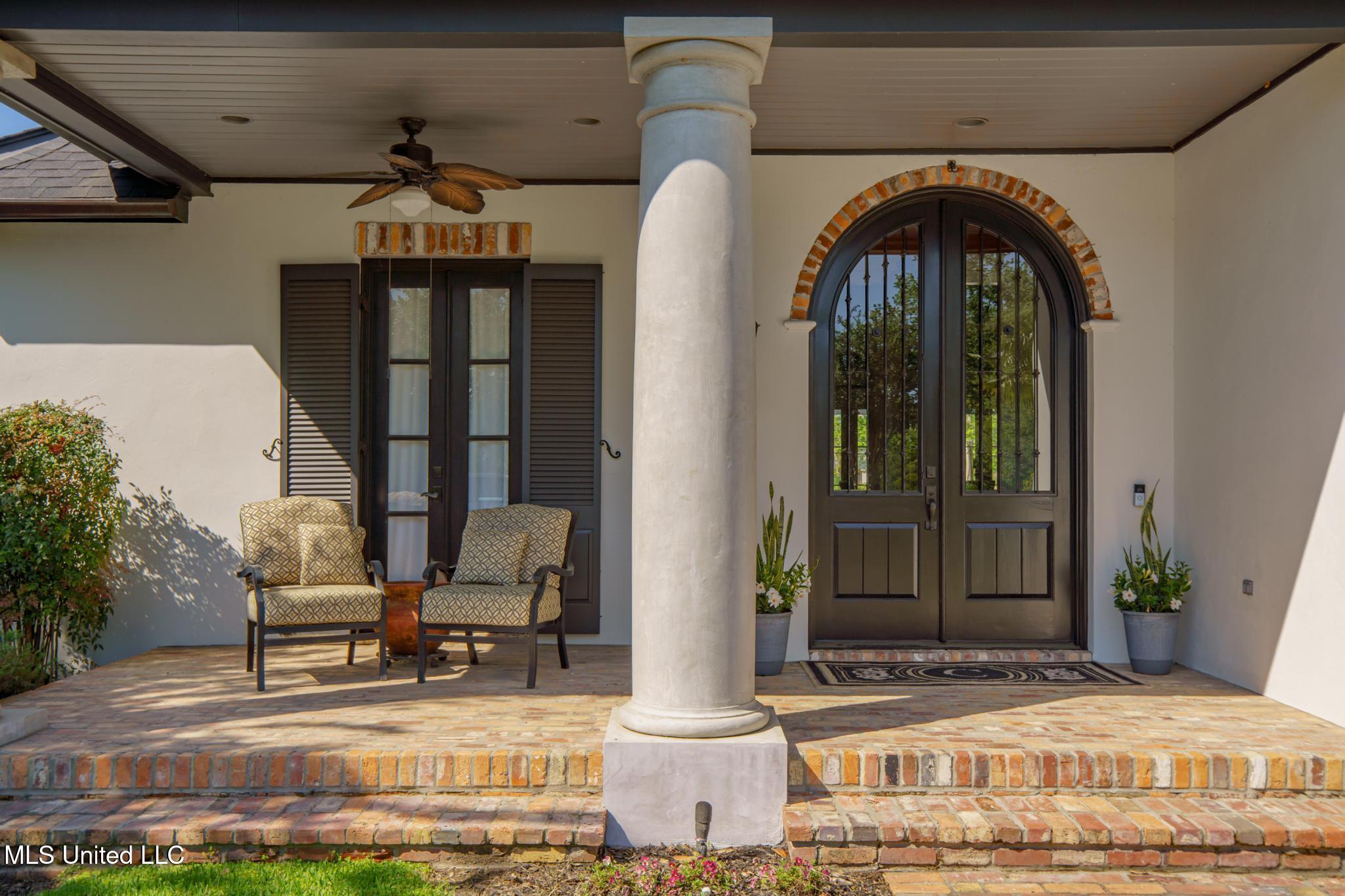 65 Pecan, Hattiesburg, Mississippi image 9