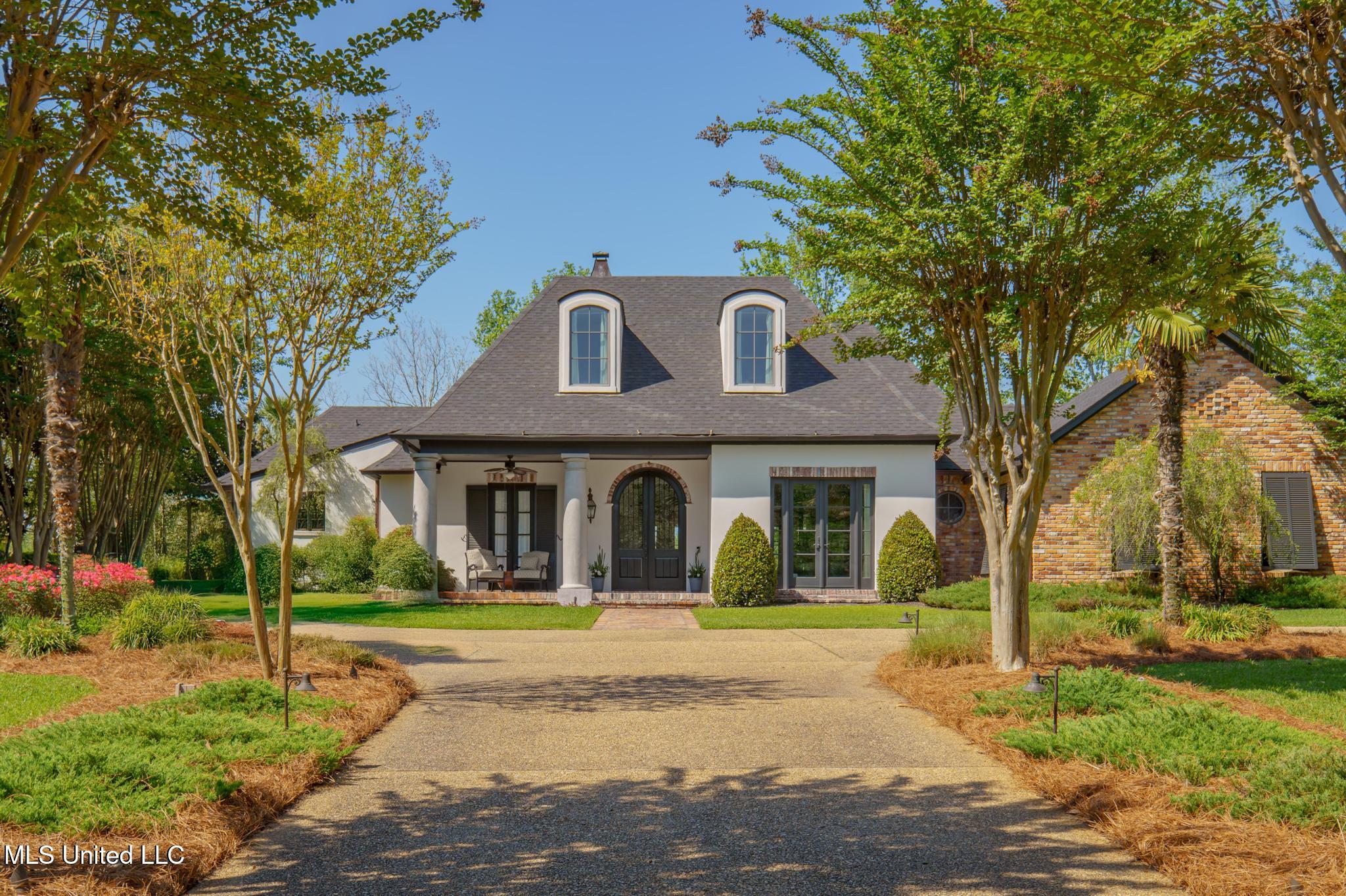 65 Pecan, Hattiesburg, Mississippi image 2