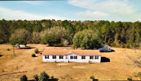 Homes For Sale - 26230 Longvue Drive<br/> Picayune, MS 39466