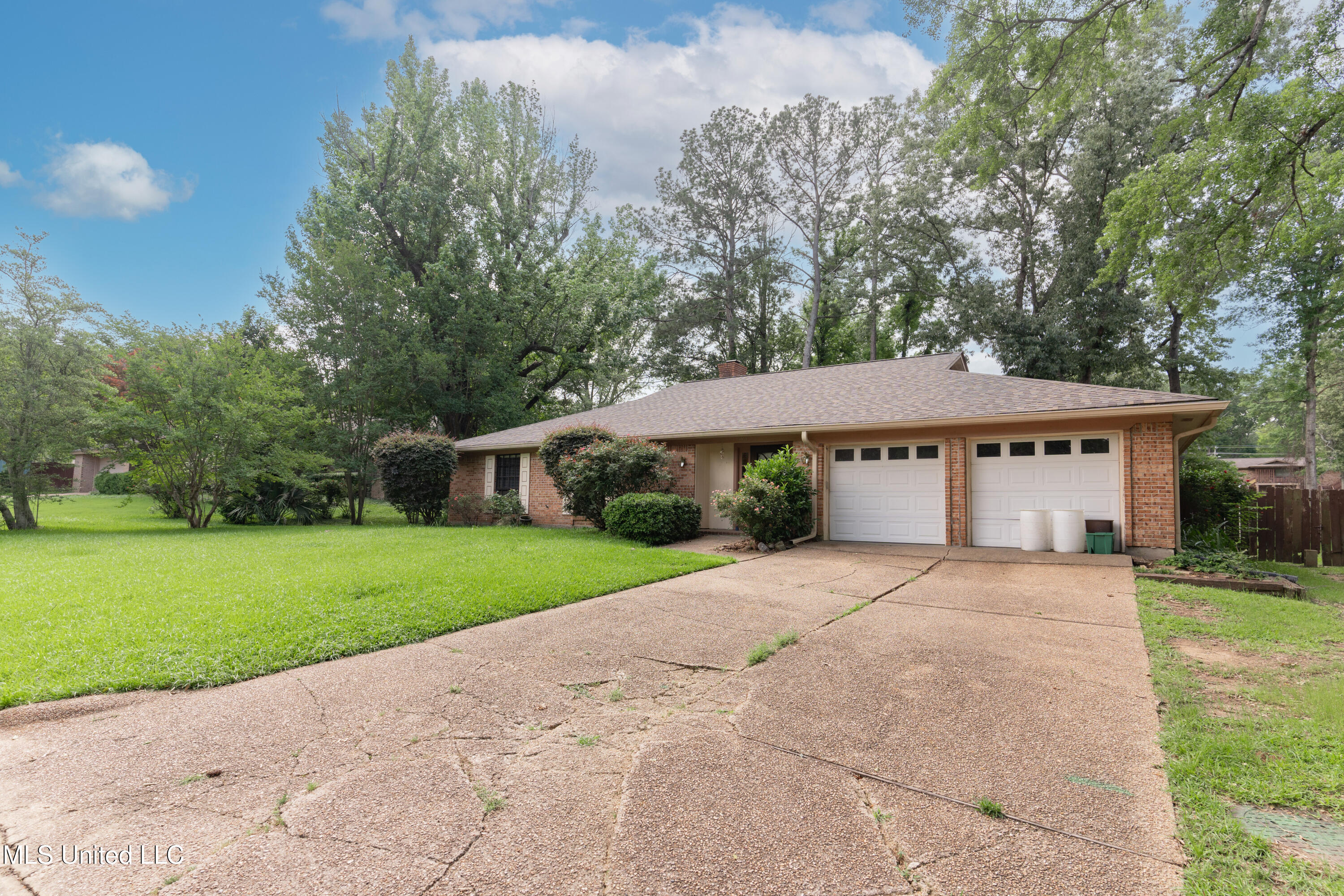 504 Hampton Street, Clinton, Mississippi image 3