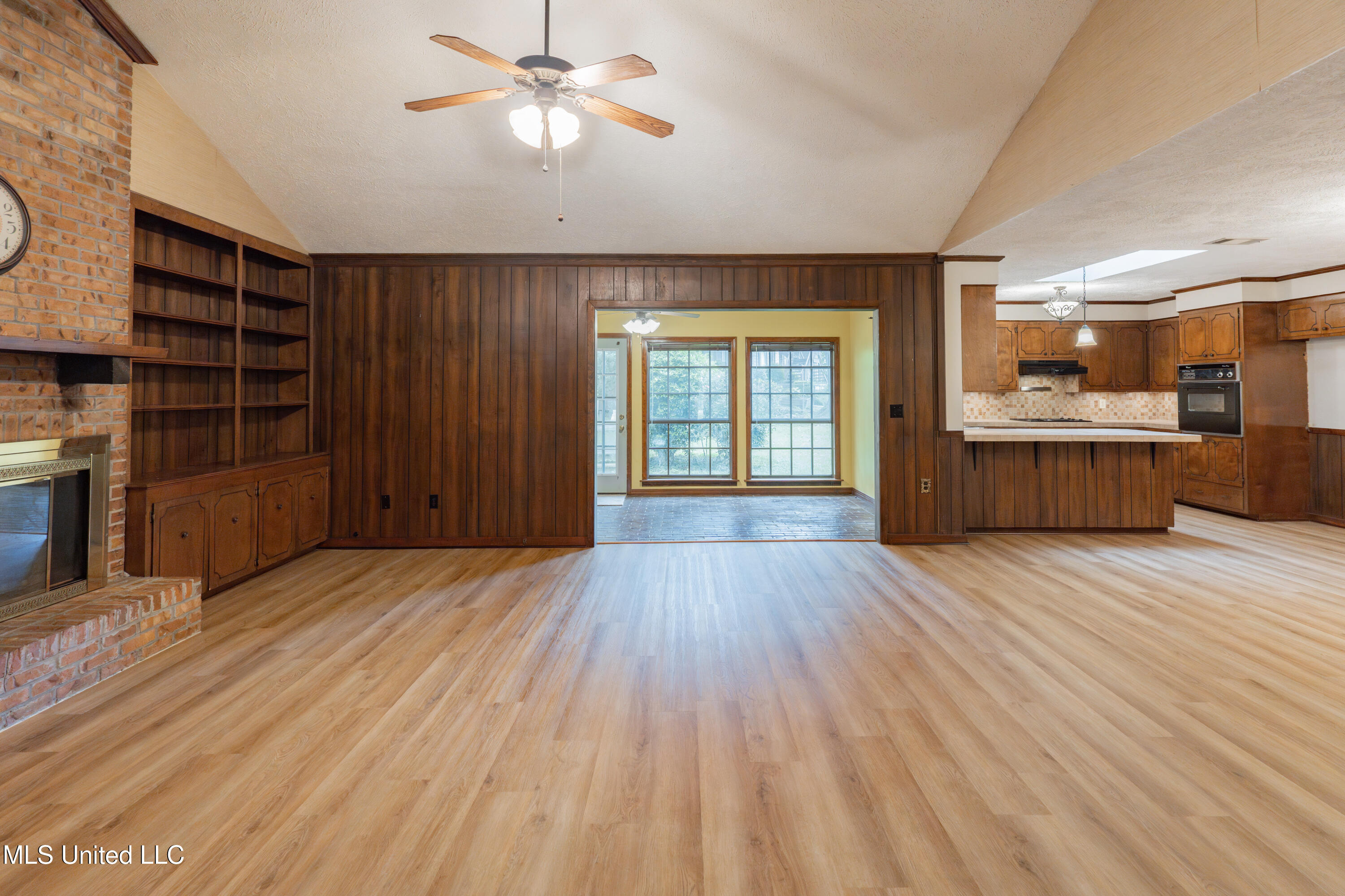 504 Hampton Street, Clinton, Mississippi image 7