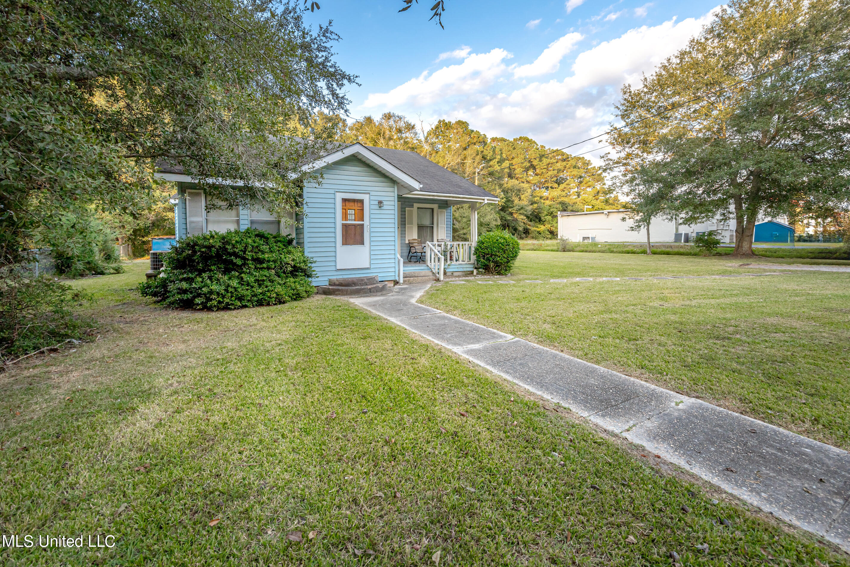 3921 Wembley Avenue, Moss Point, Mississippi image 3