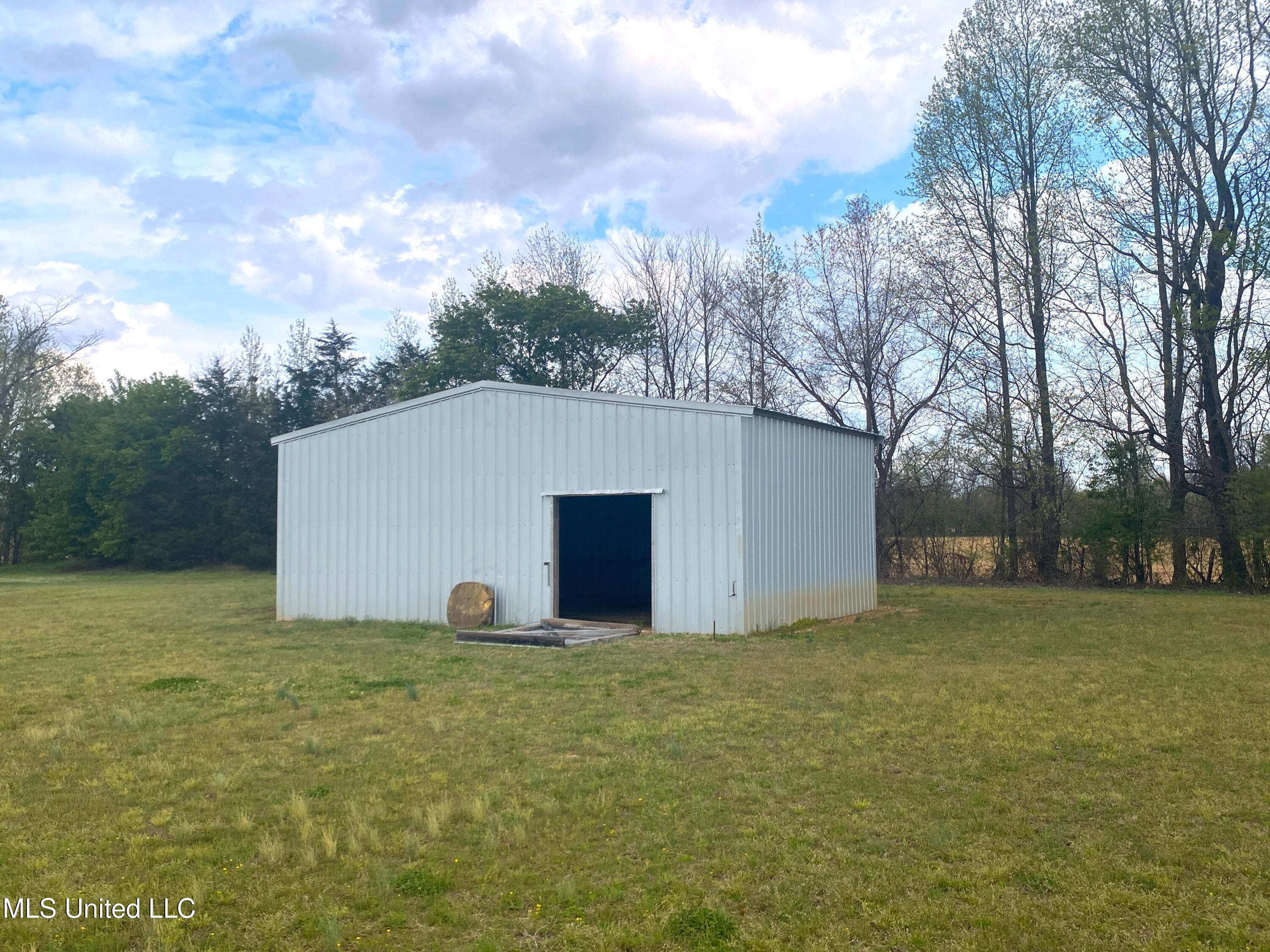 109 Emily Lynn Road, Sarah, Mississippi image 6