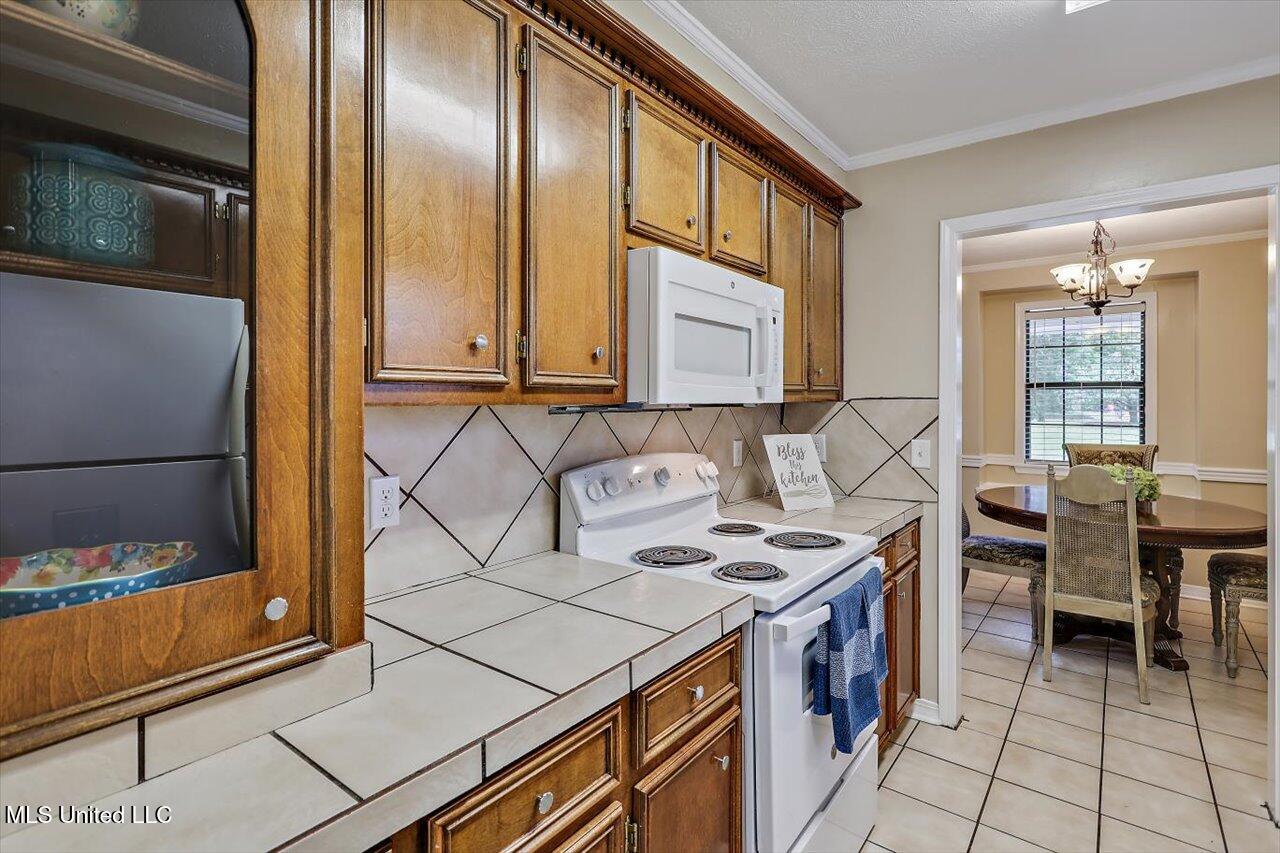 121 Summit Drive, Madison, Mississippi image 11