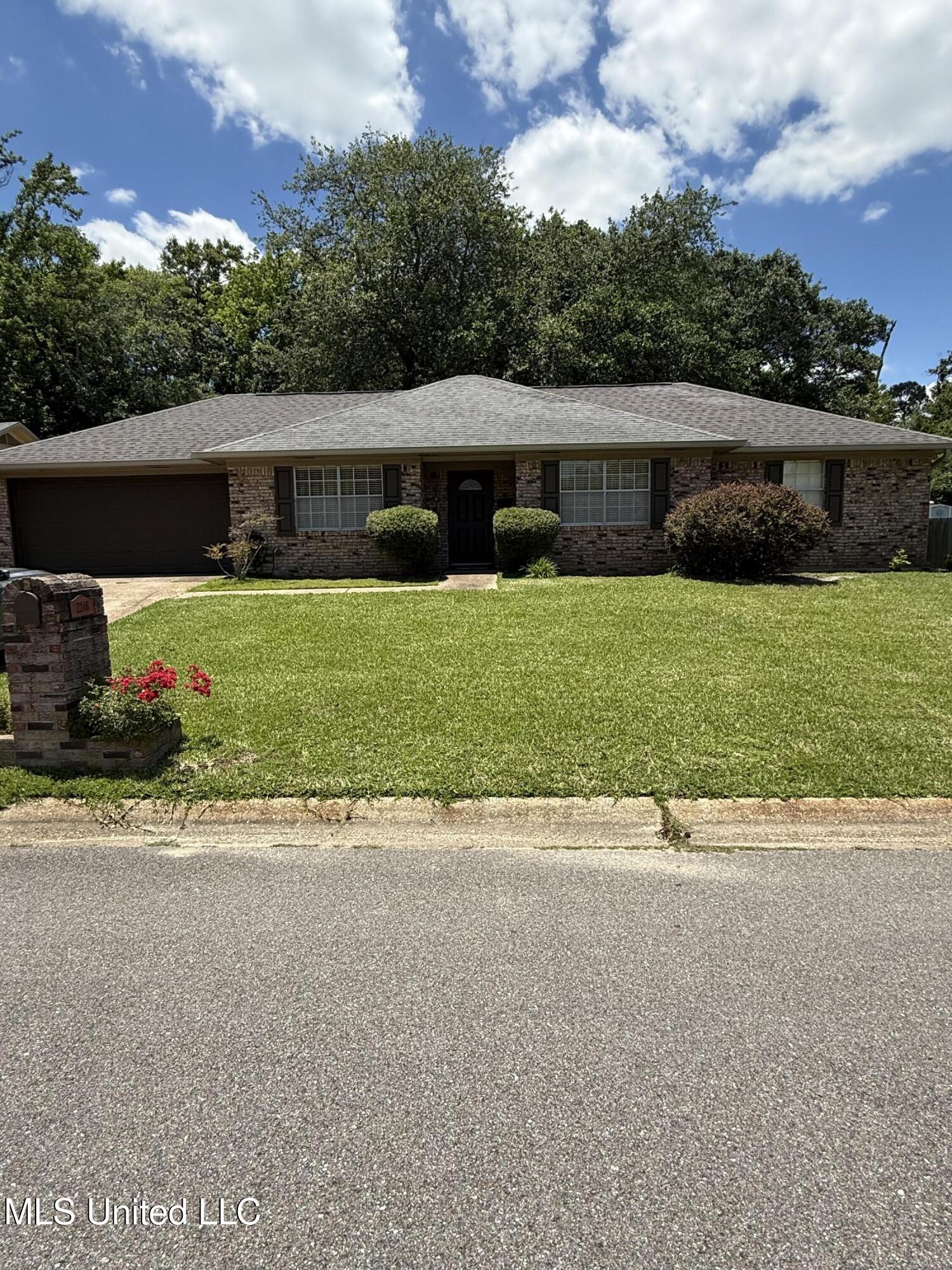 2246 Baywood Drive, Biloxi, Mississippi image 1