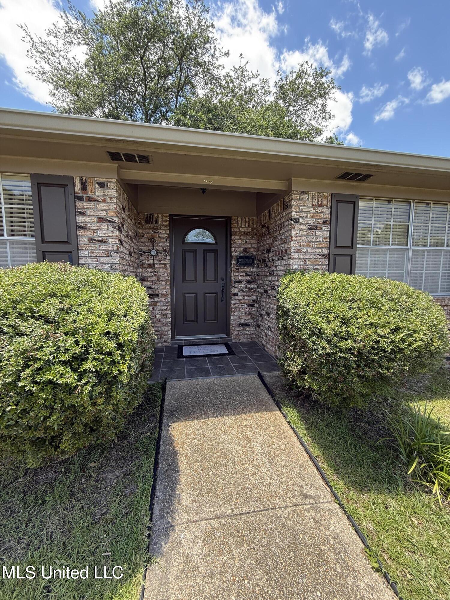 2246 Baywood Drive, Biloxi, Mississippi image 2