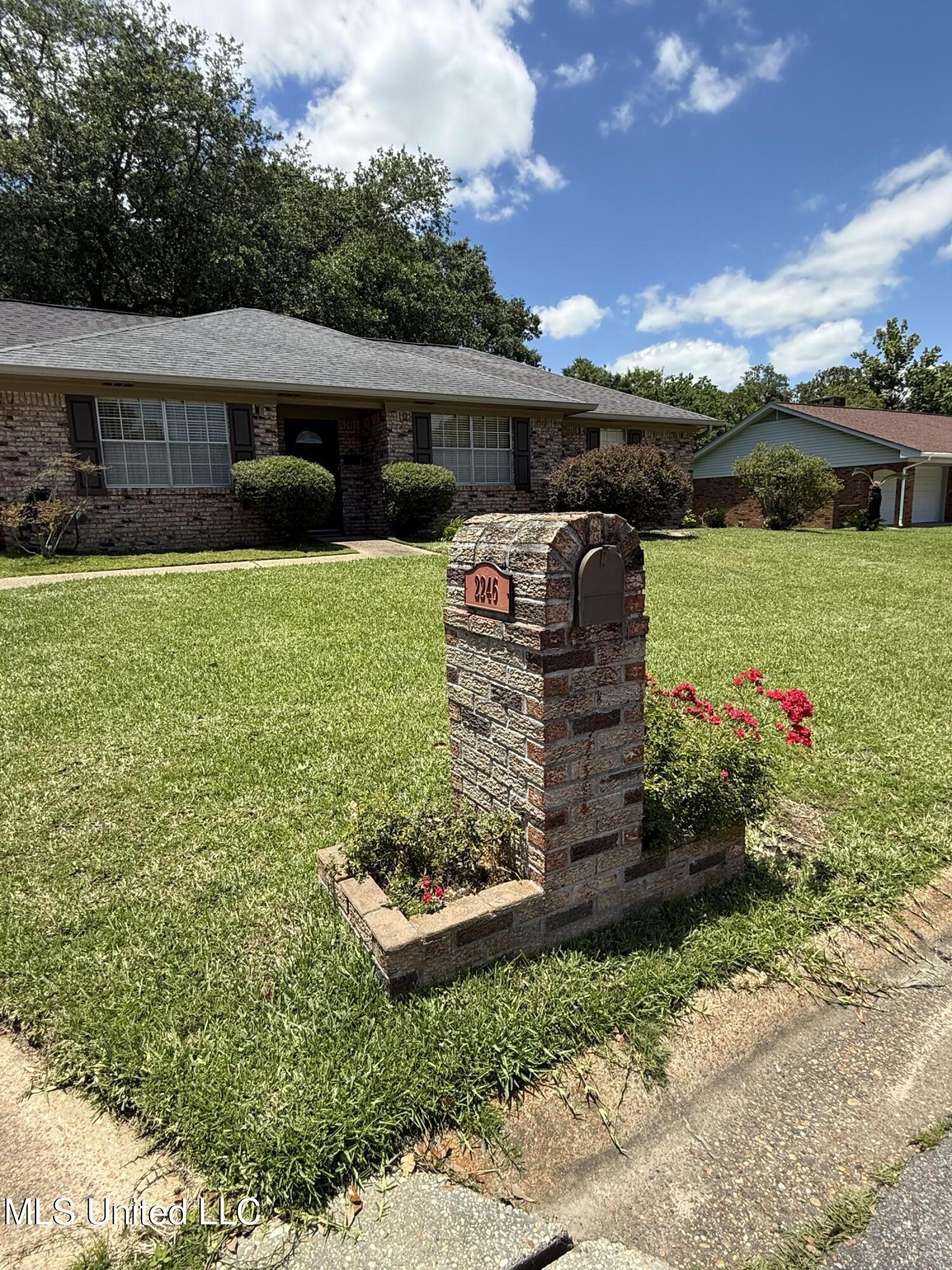 2246 Baywood Drive, Biloxi, Mississippi image 5