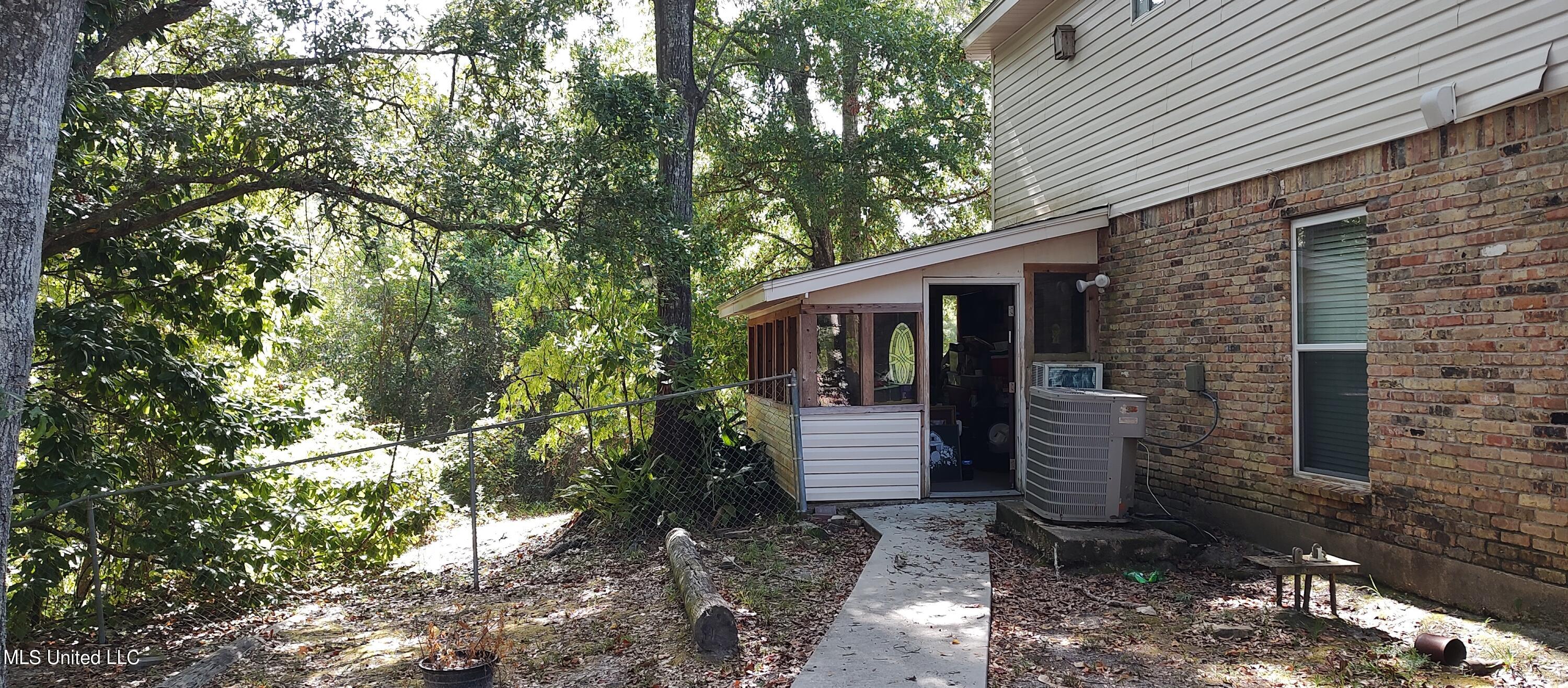 2004 Janel Circle, Gautier, Mississippi image 18