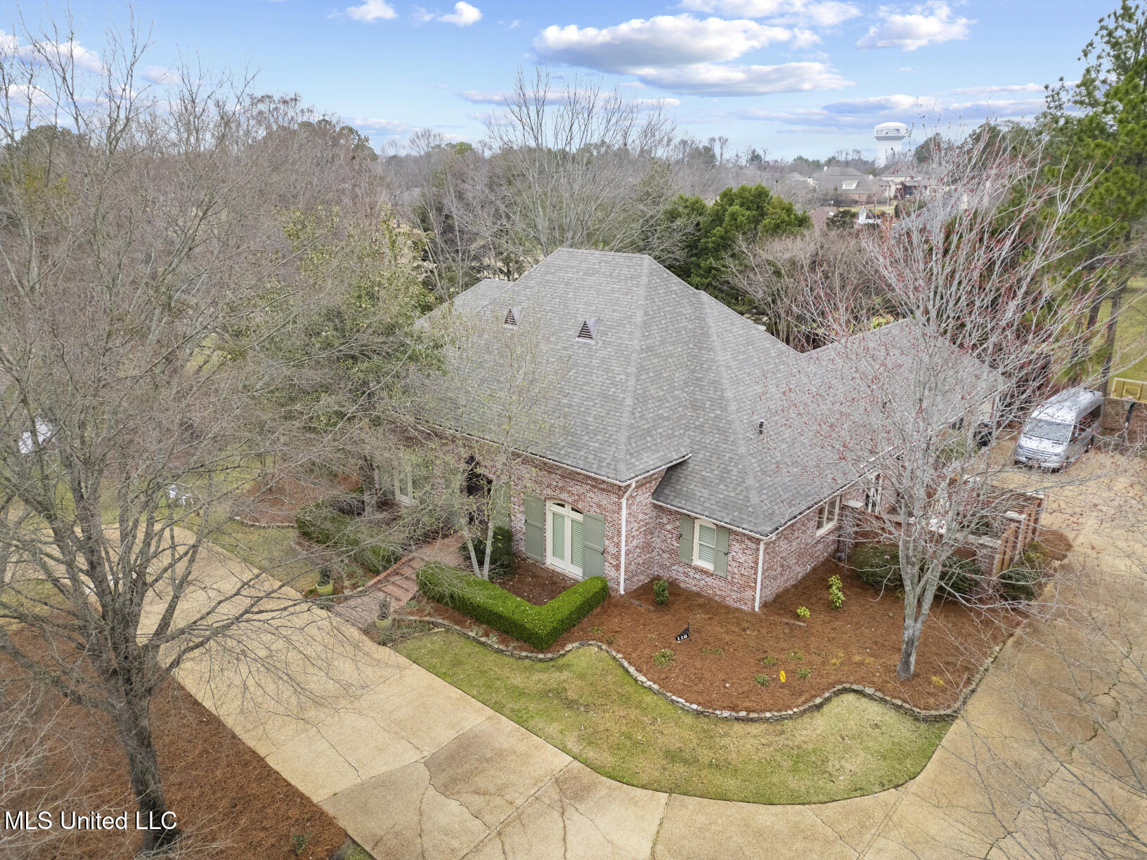 116 Hampton Way, Madison, Mississippi image 4