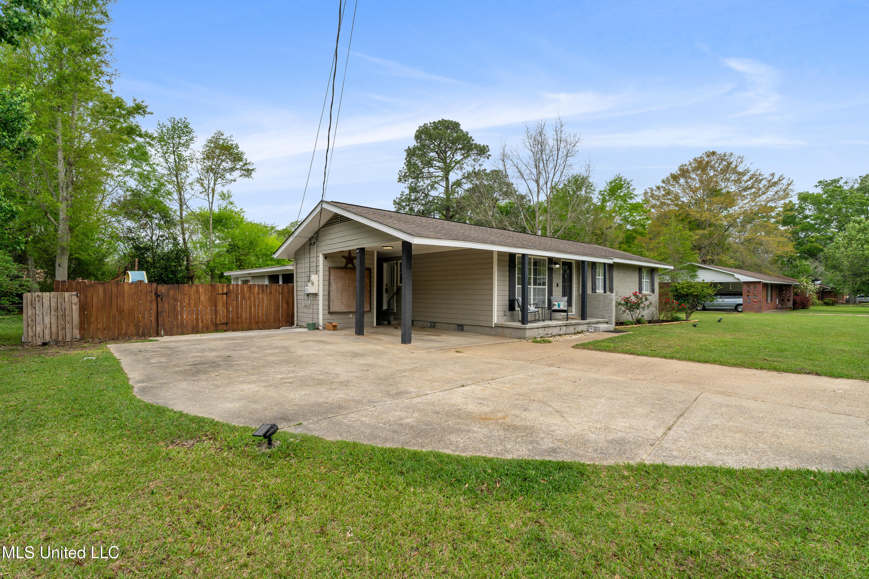 107 Forrest Drive, Petal, Mississippi image 4
