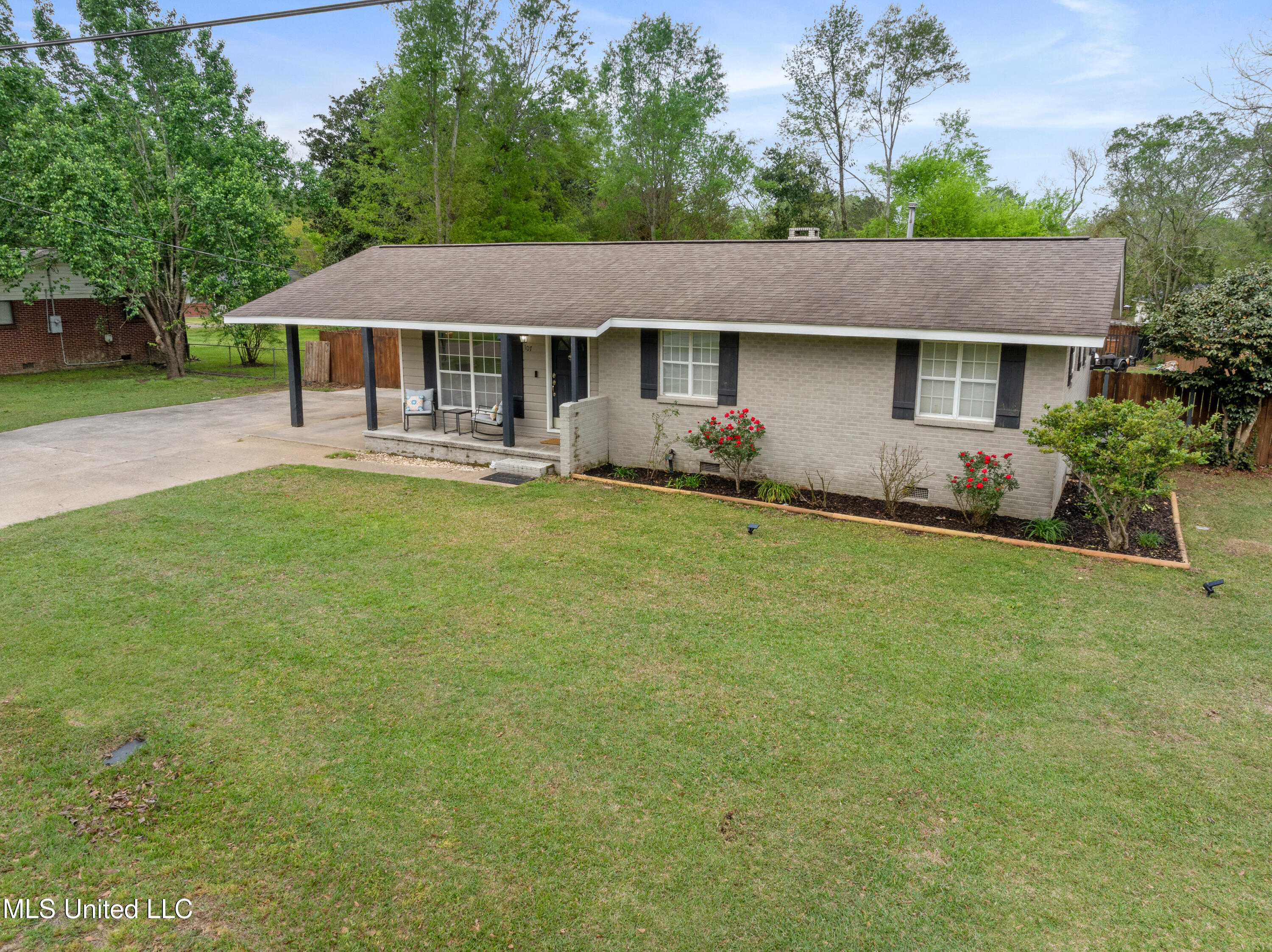 107 Forrest Drive, Petal, Mississippi image 2