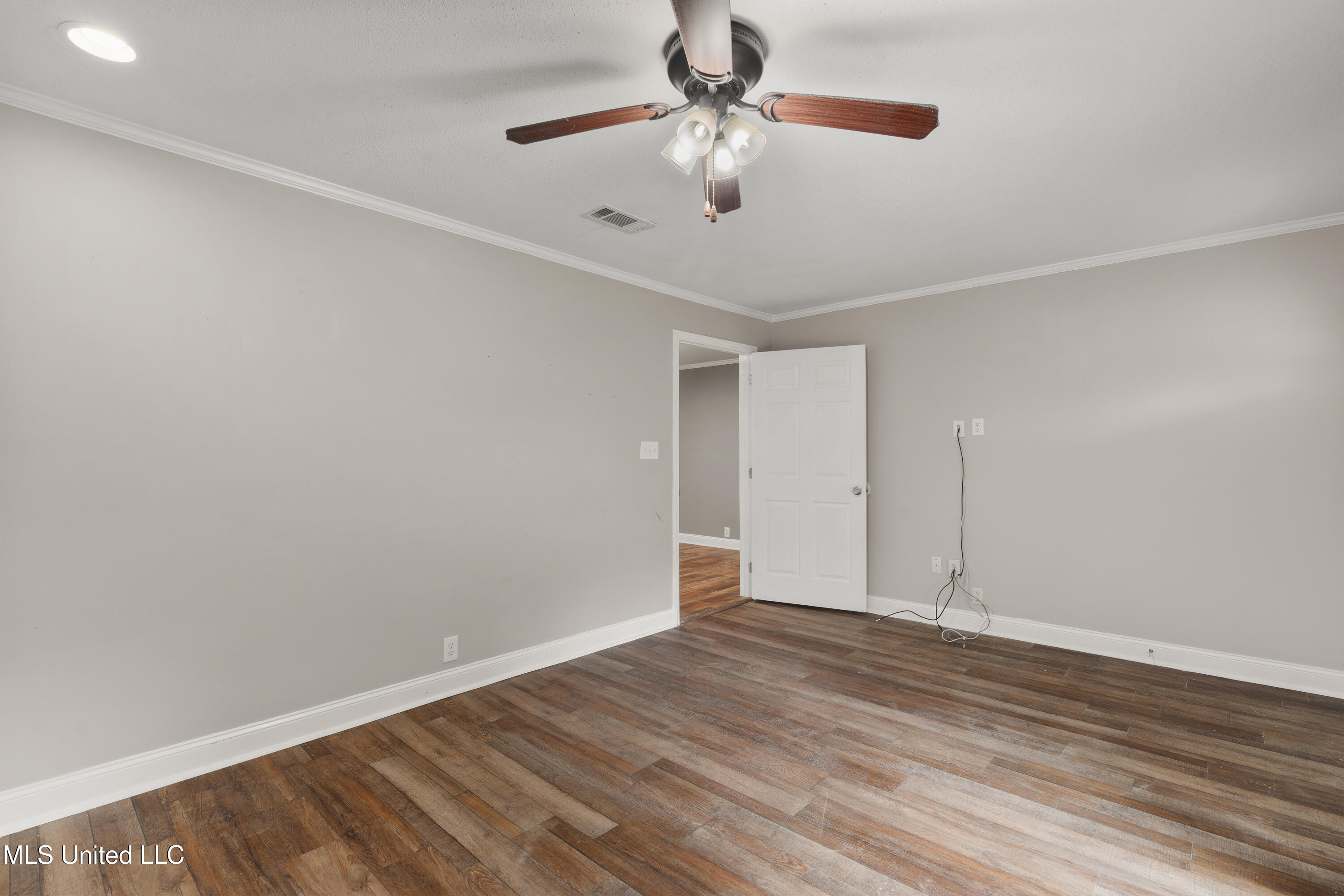 107 Forrest Drive, Petal, Mississippi image 9