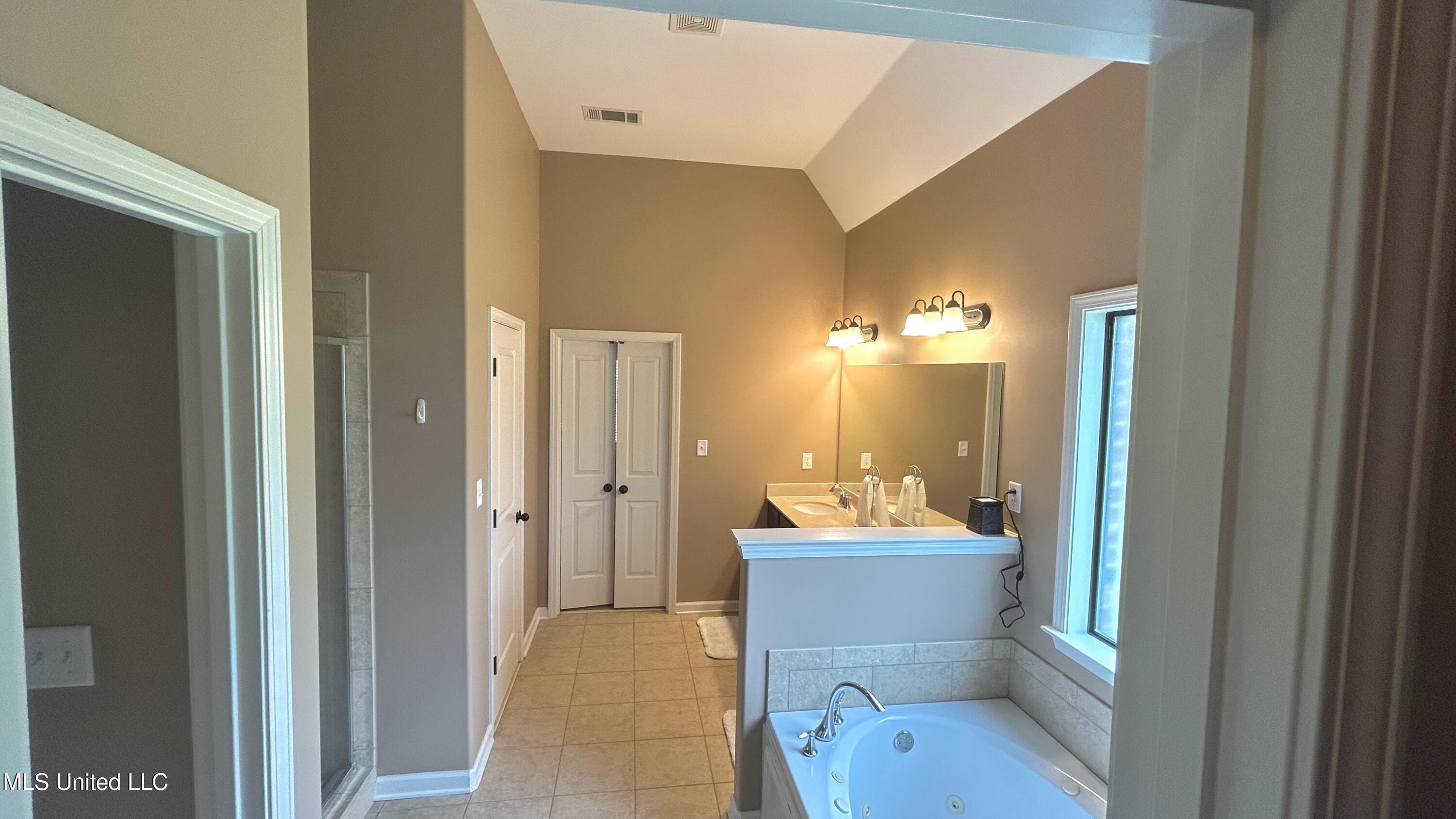 14291 Buttercup Drive, Olive Branch, Mississippi image 18