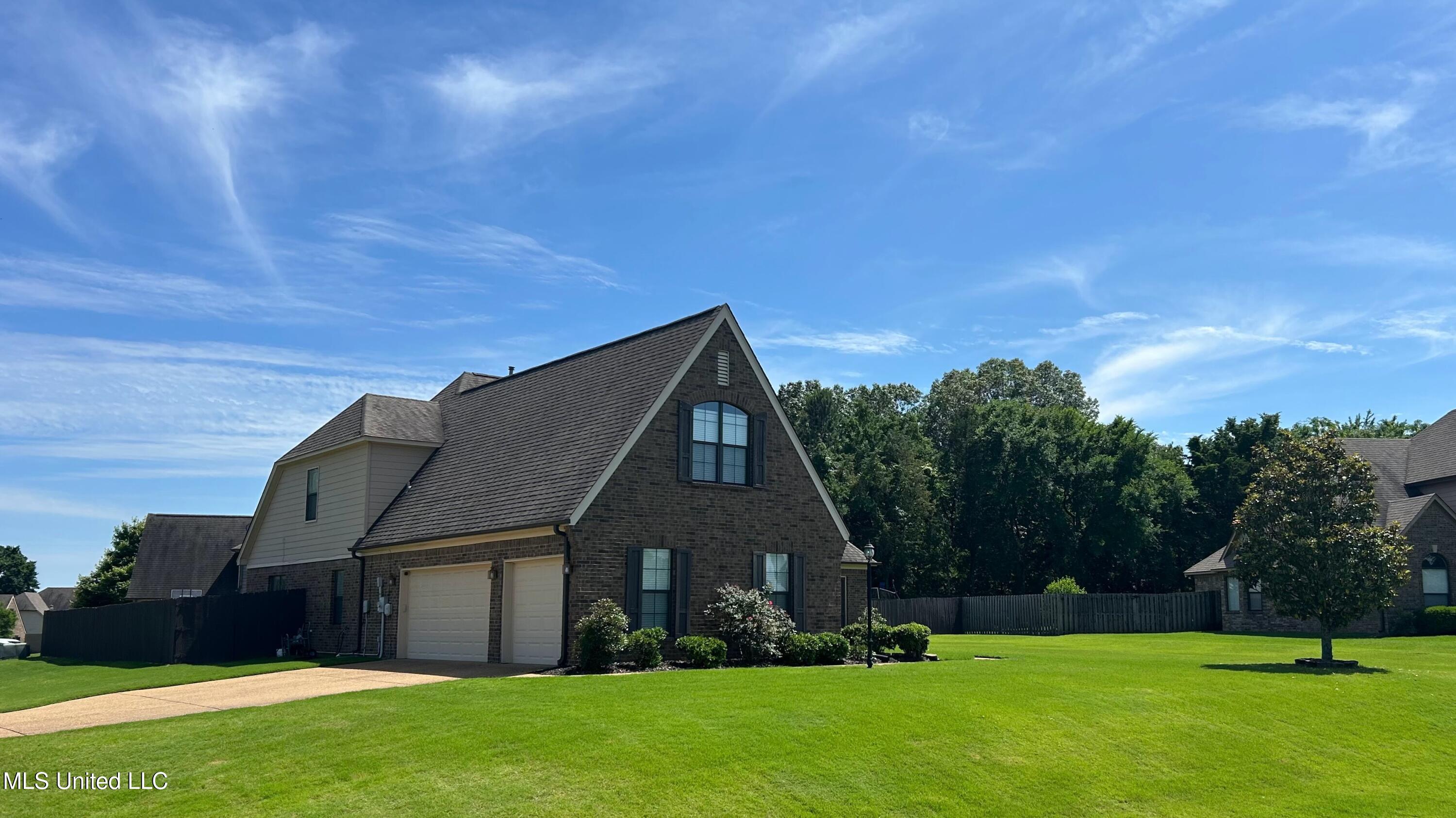 14291 Buttercup Drive, Olive Branch, Mississippi image 3