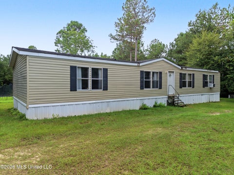 Mobile Home For Sale - 760 W Mchenry Road<br/> McHenry, MS 39561