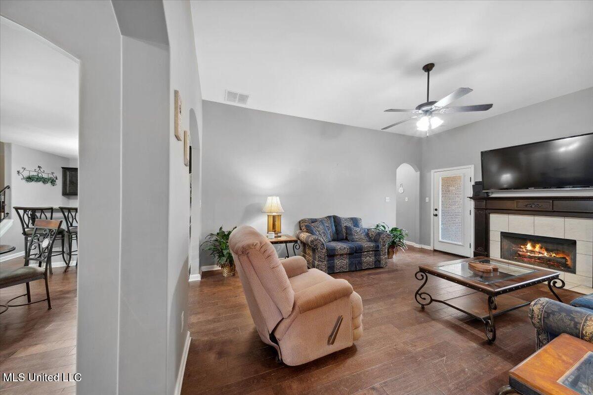 4258 Ridgemont Road, Olive Branch, Mississippi image 6