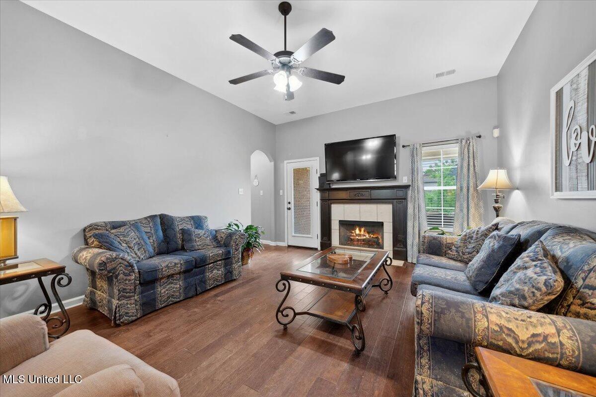 4258 Ridgemont Road, Olive Branch, Mississippi image 7