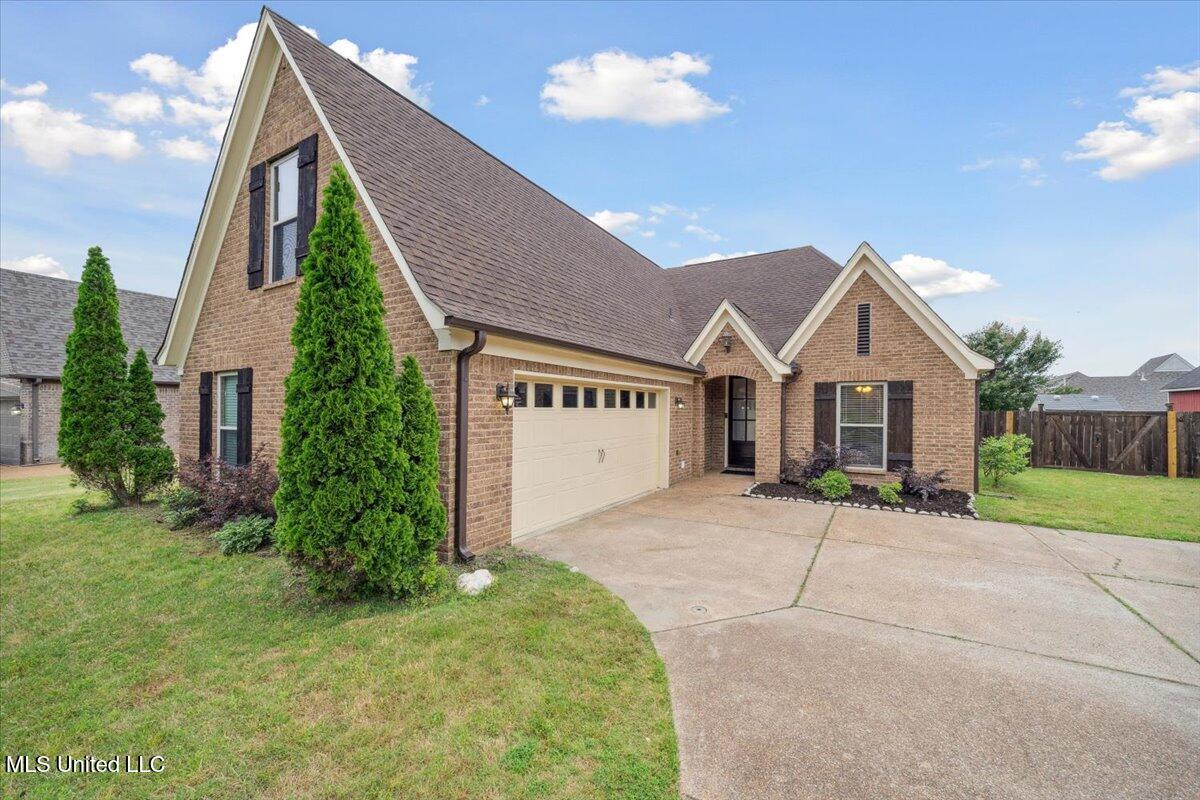 4258 Ridgemont Road, Olive Branch, Mississippi image 2