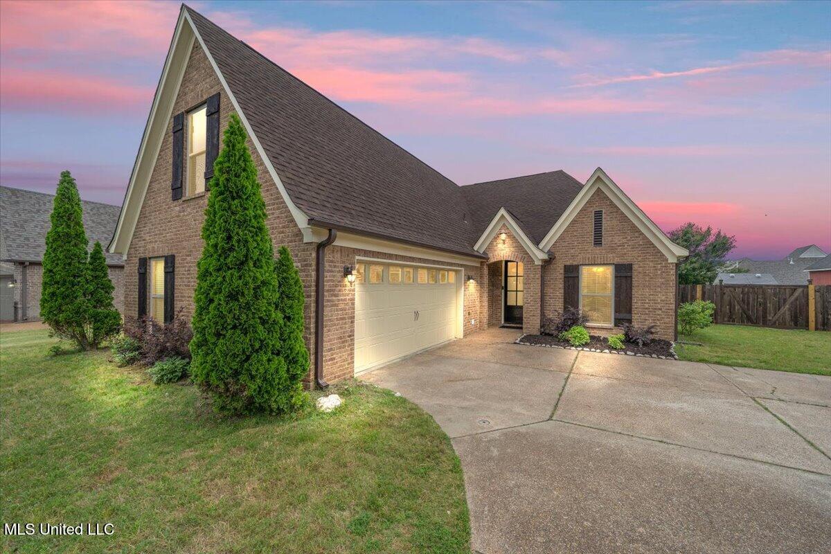 4258 Ridgemont Road, Olive Branch, Mississippi image 1