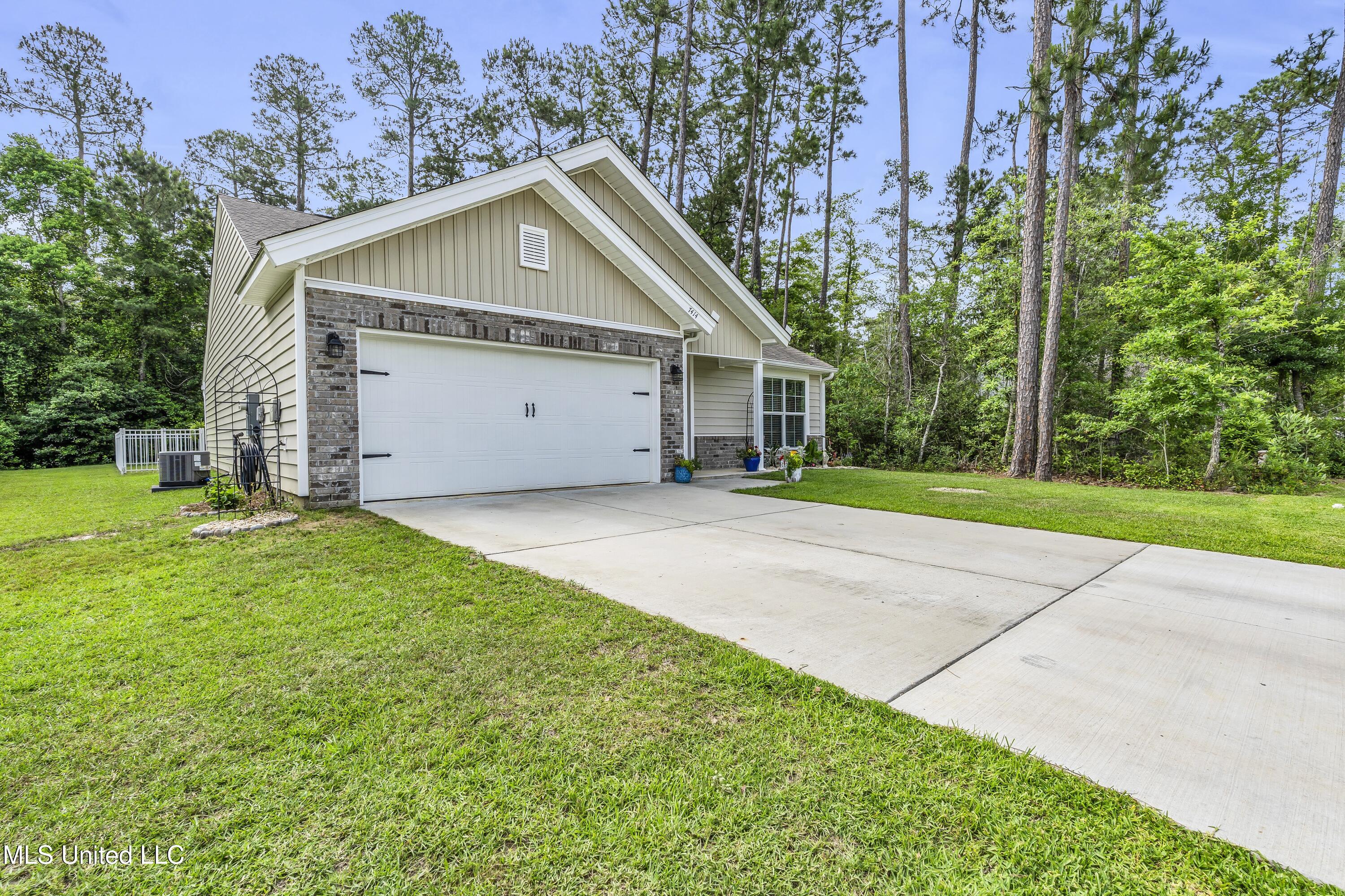 7414 Kaleki Way, Diamondhead, Mississippi image 3
