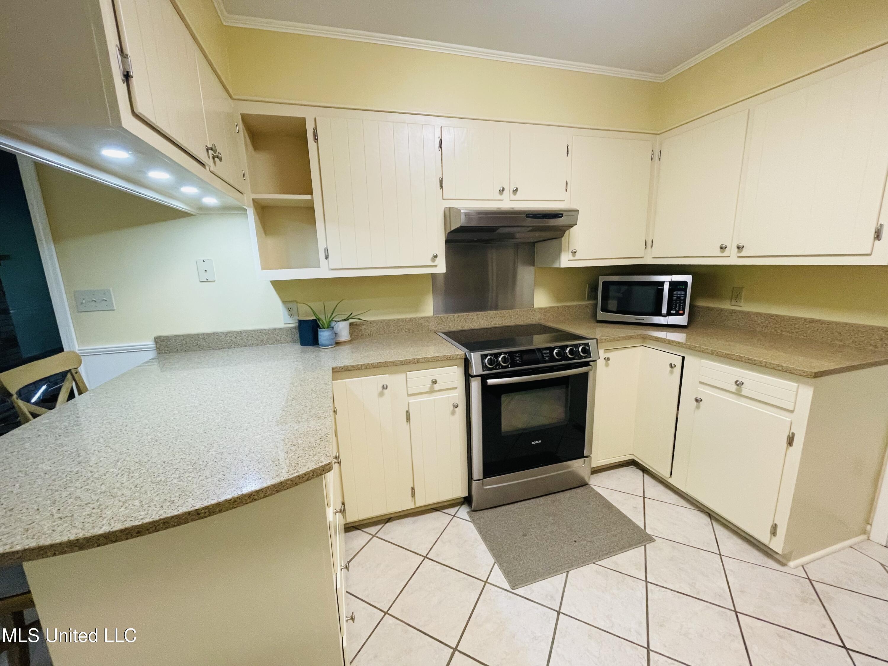 6324 Country Lane, Moss Point, Mississippi image 7