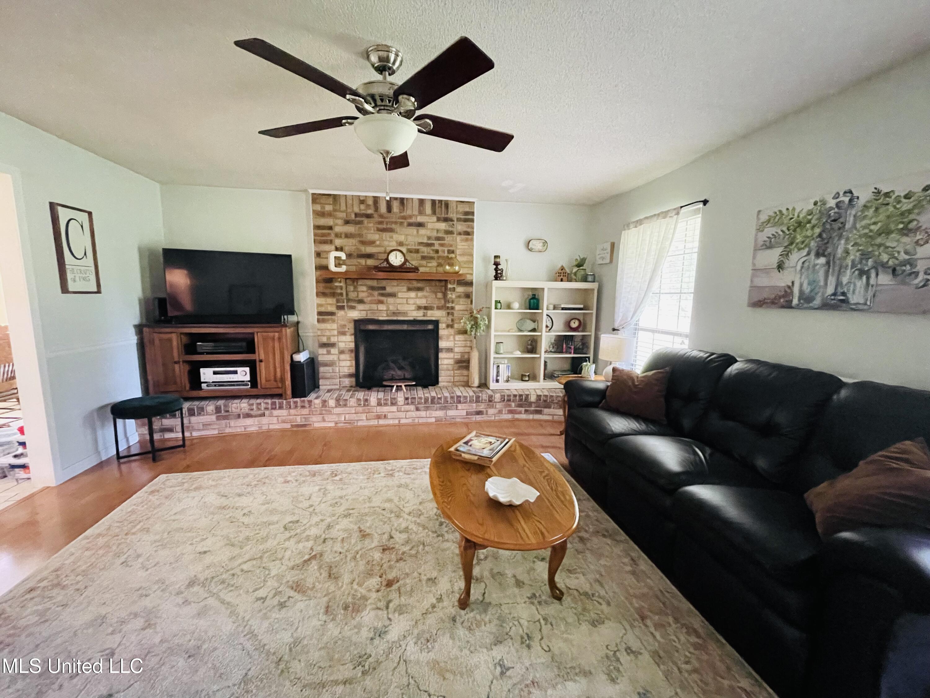 6324 Country Lane, Moss Point, Mississippi image 5