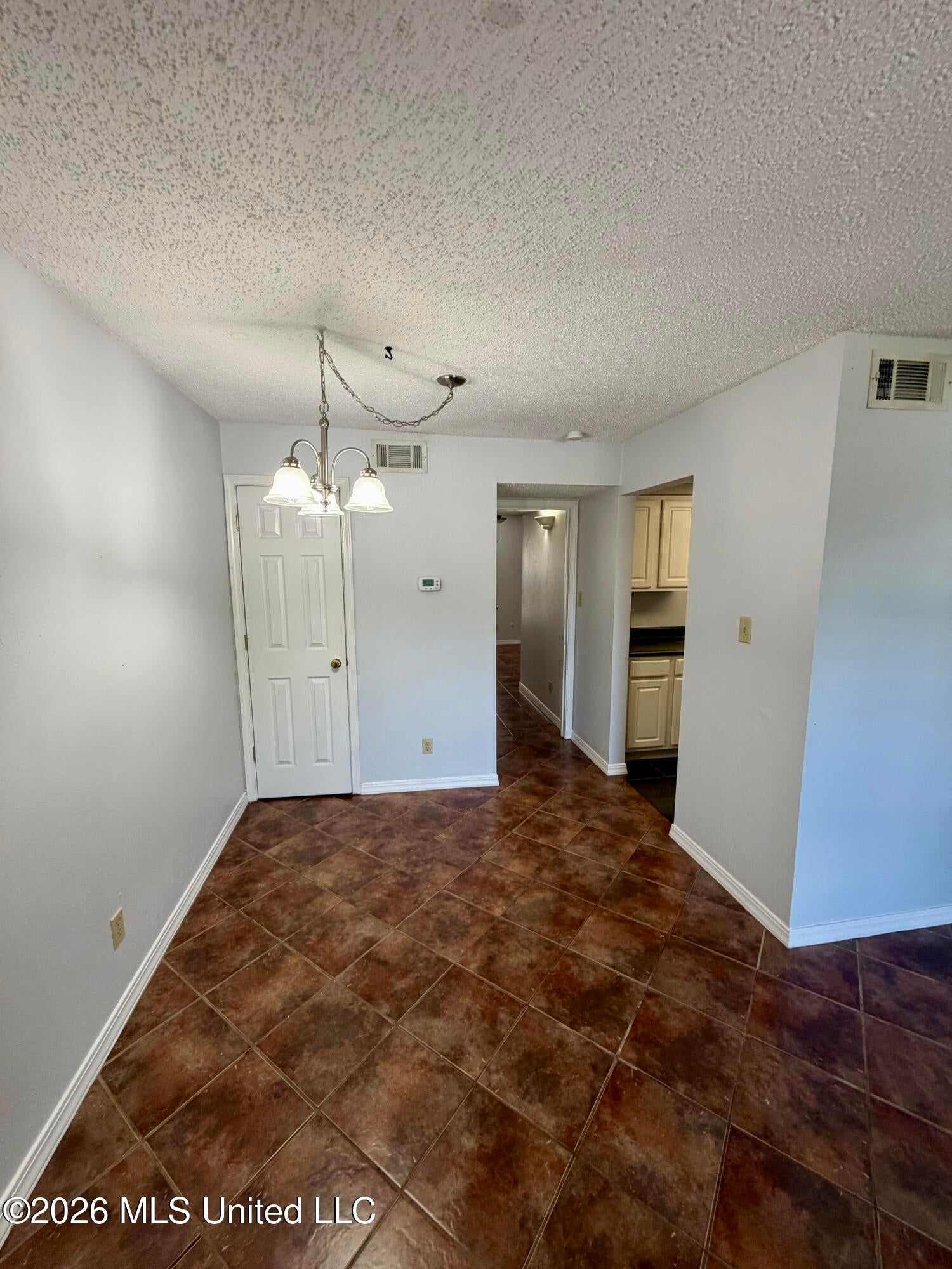 1550 E 2nd Street