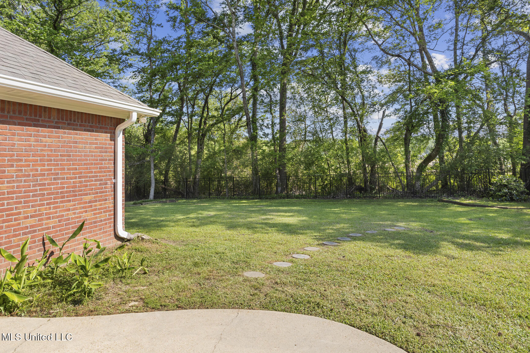 459 Brookstone Drive, Madison, Mississippi image 19