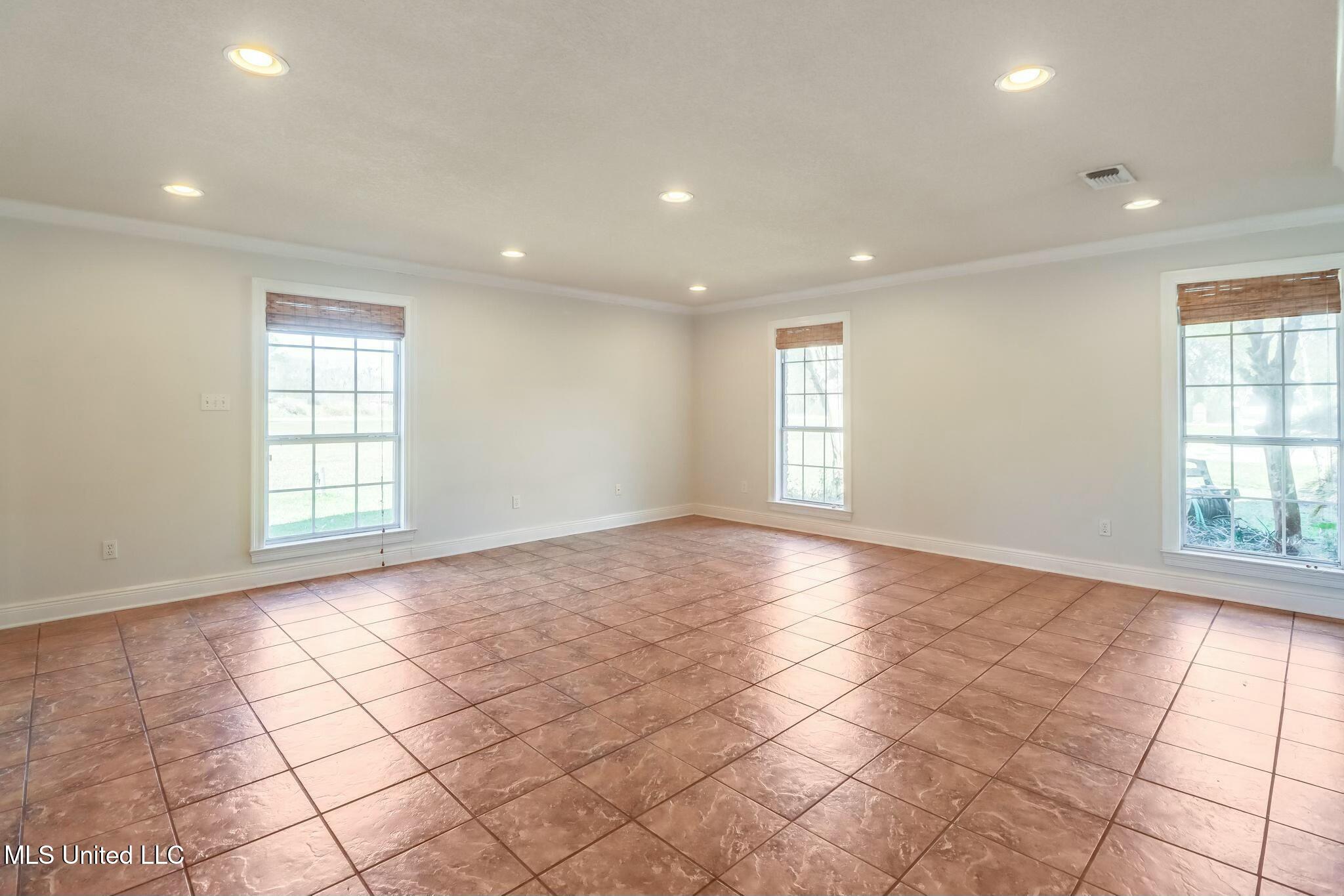 12191 Rebekah Drive, Gulfport, Mississippi image 15
