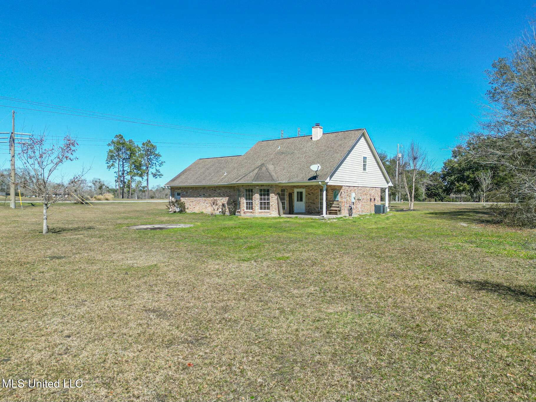 12191 Rebekah Drive, Gulfport, Mississippi image 3