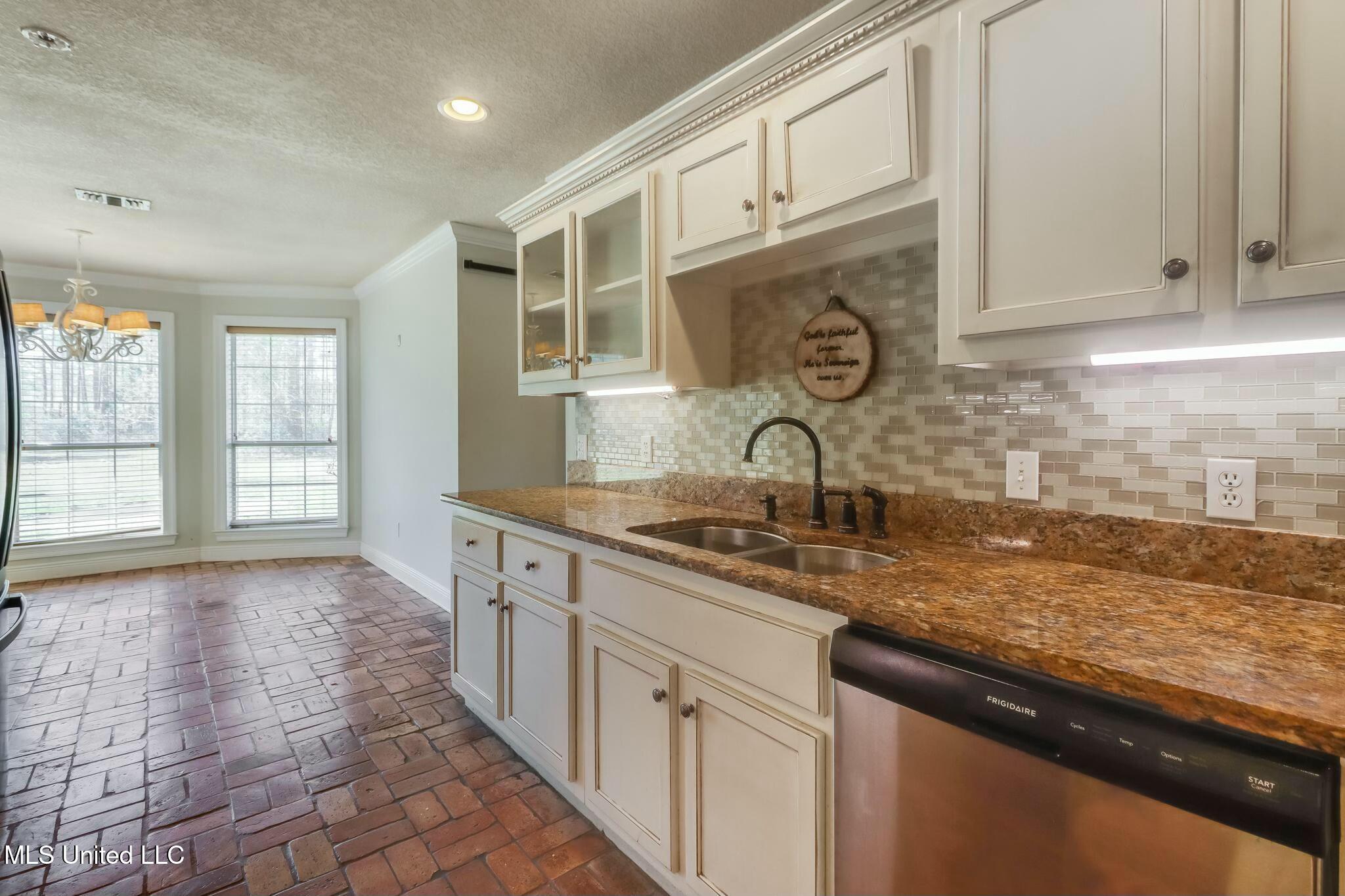 12191 Rebekah Drive, Gulfport, Mississippi image 12
