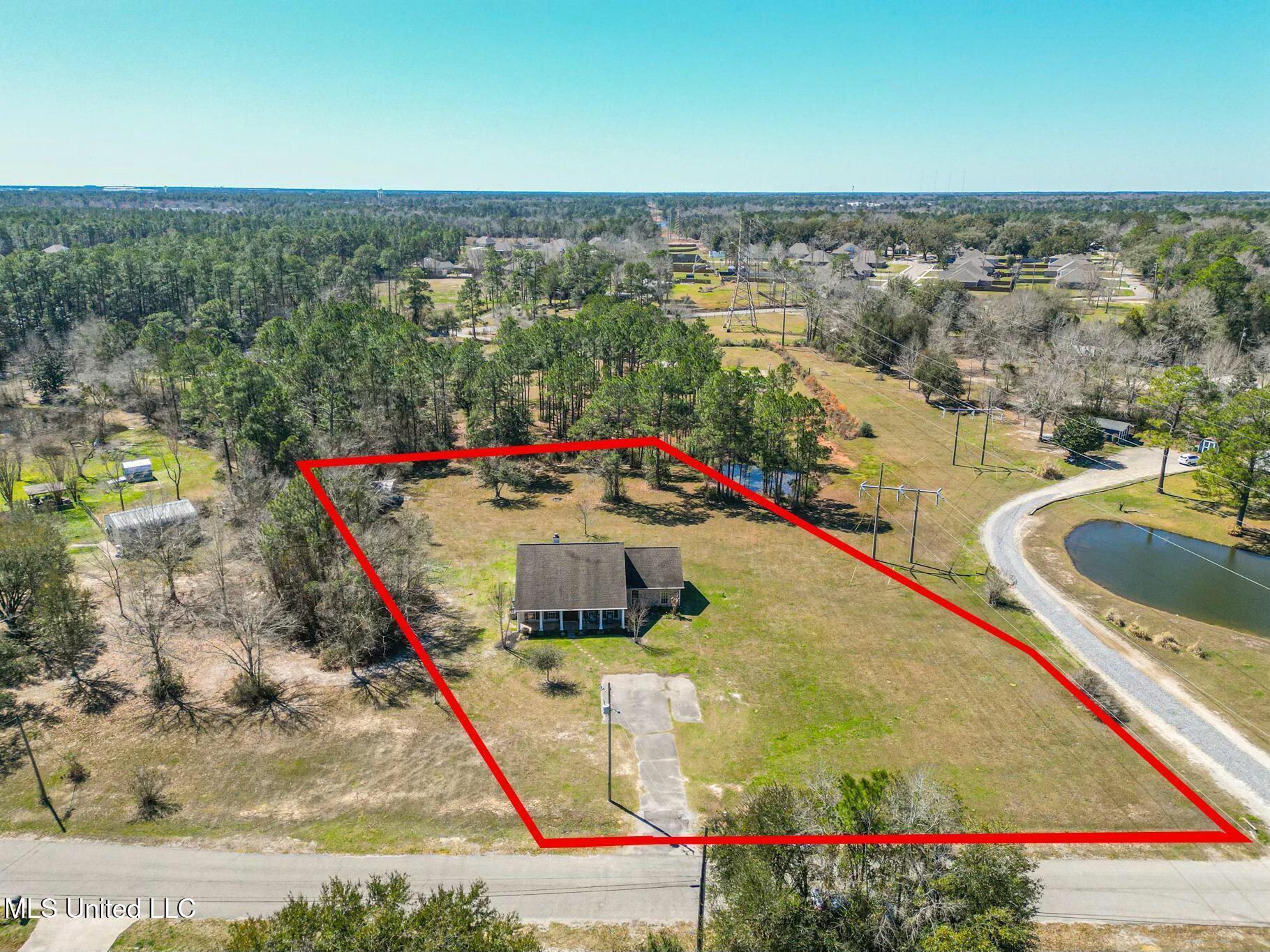12191 Rebekah Drive, Gulfport, Mississippi image 2