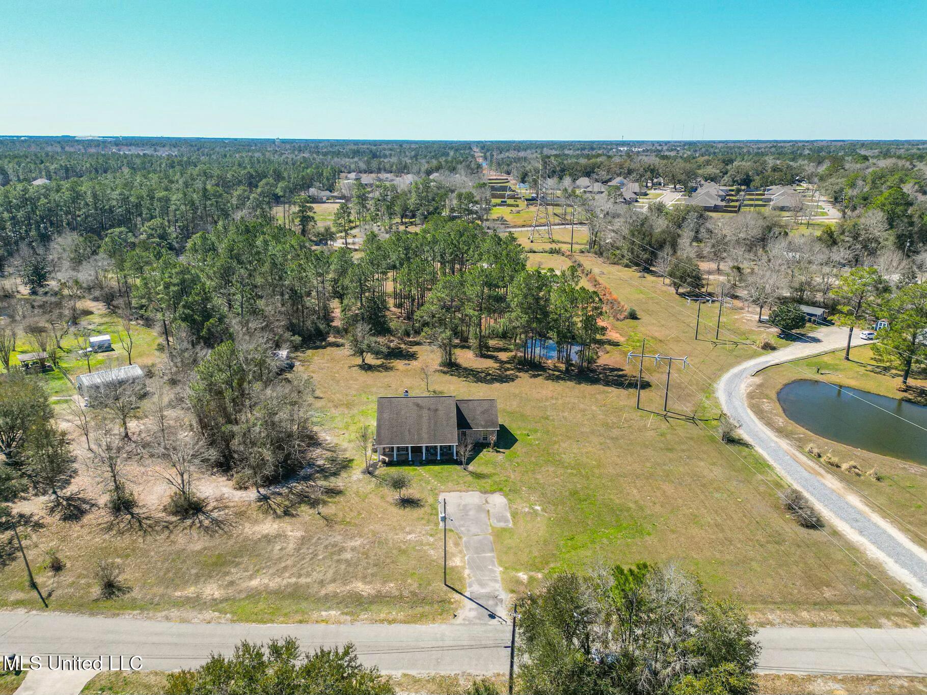12191 Rebekah Drive, Gulfport, Mississippi image 5