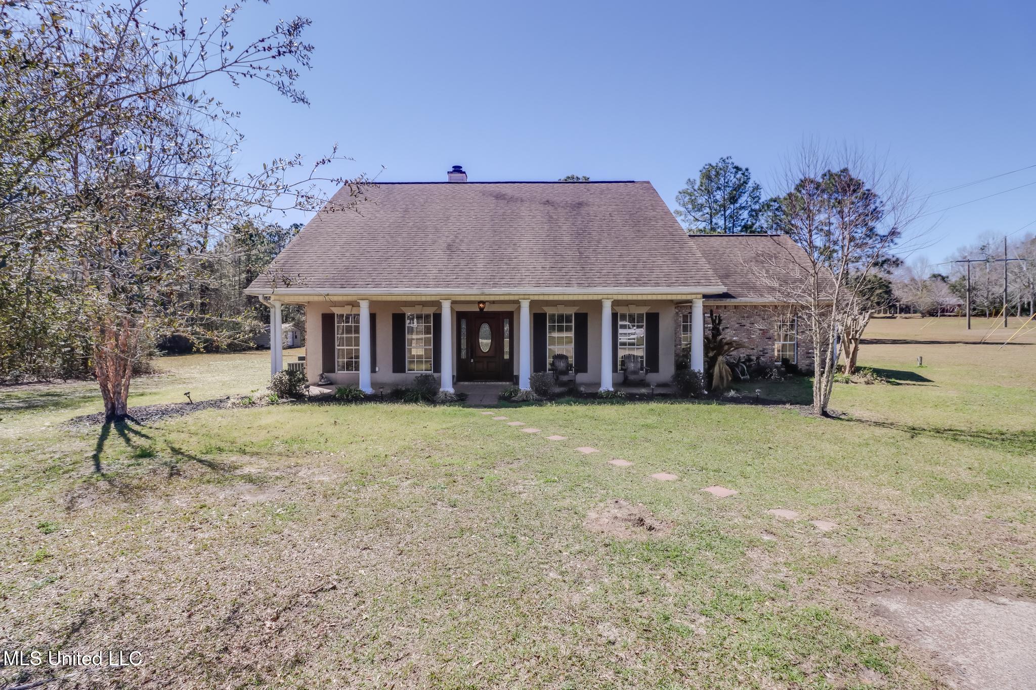 12191 Rebekah Drive, Gulfport, Mississippi image 1