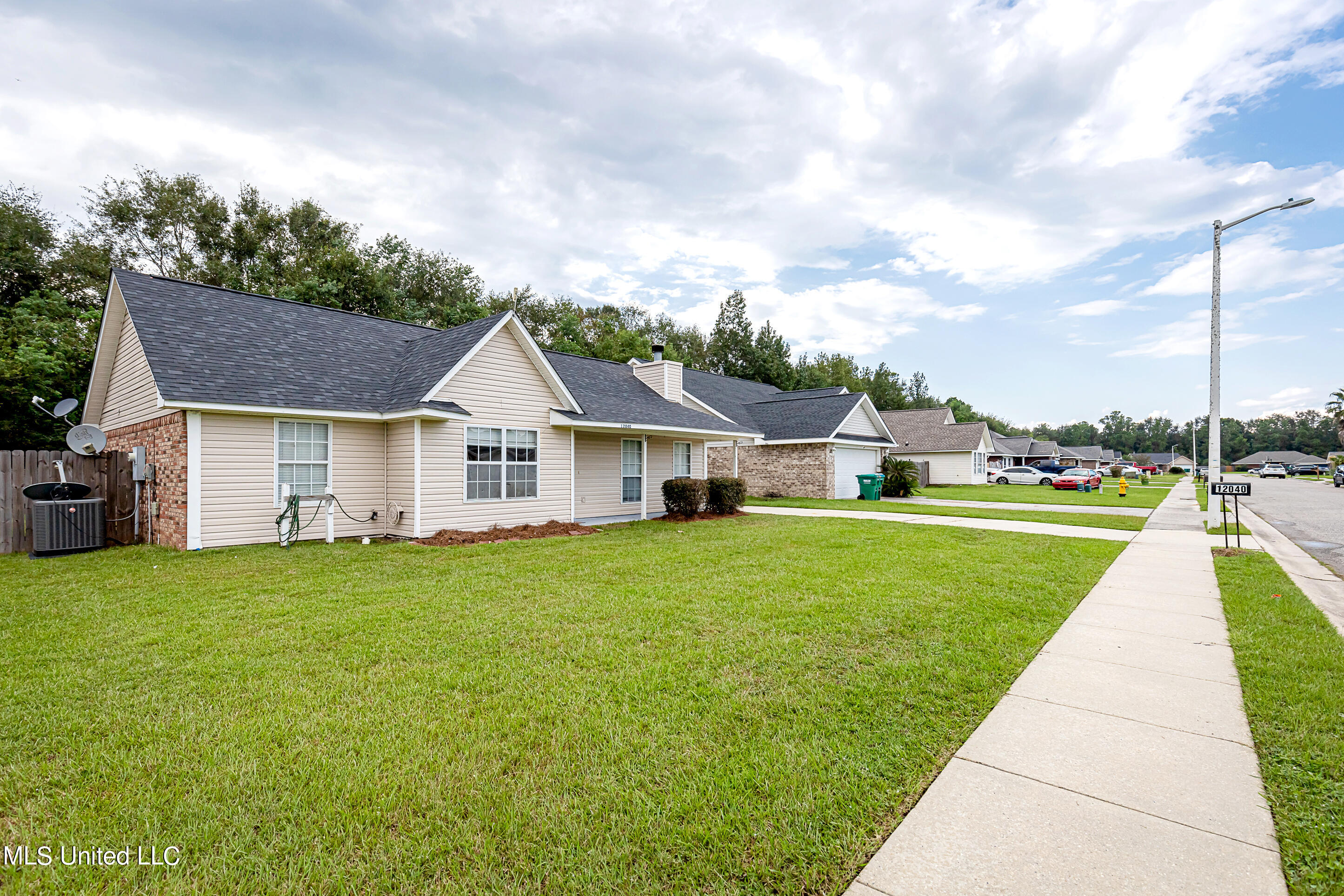 12040 Harmony Circle, Gulfport, Mississippi image 4