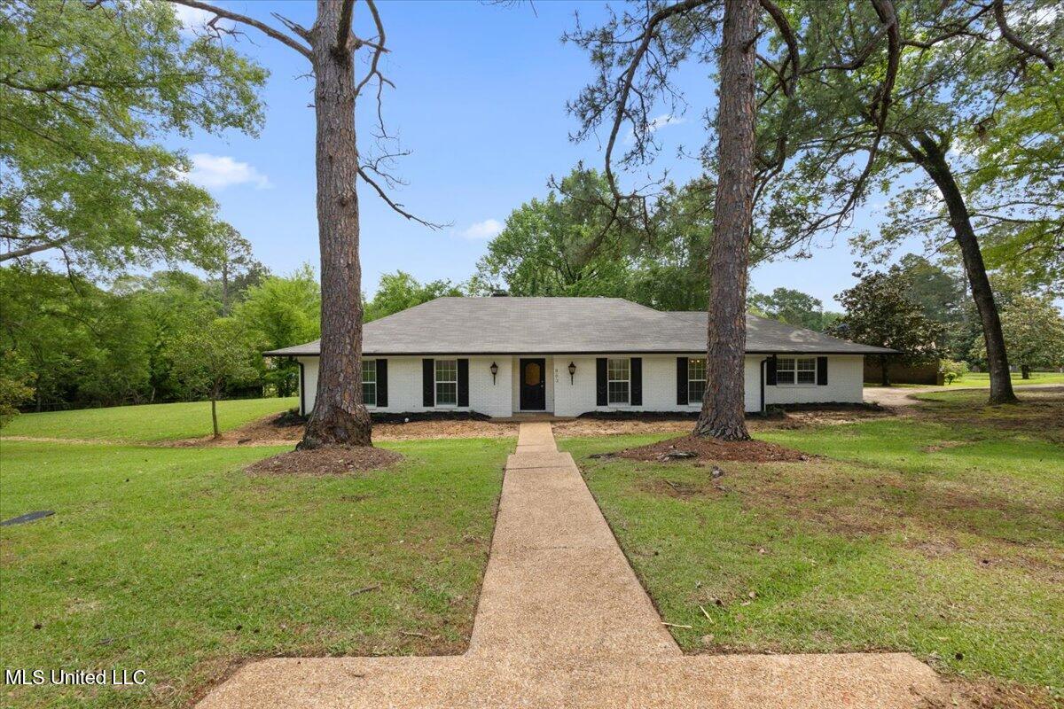 863 Rutherford Drive, Jackson, Mississippi image 1