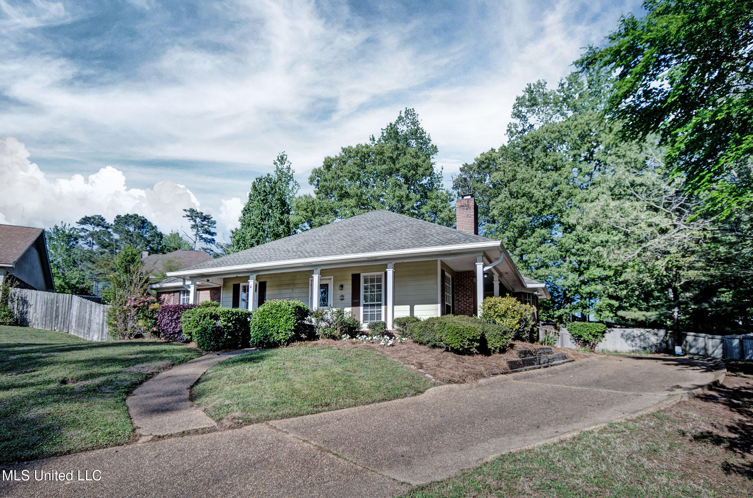 4 Piedmont Cove, Brandon, Mississippi image 1