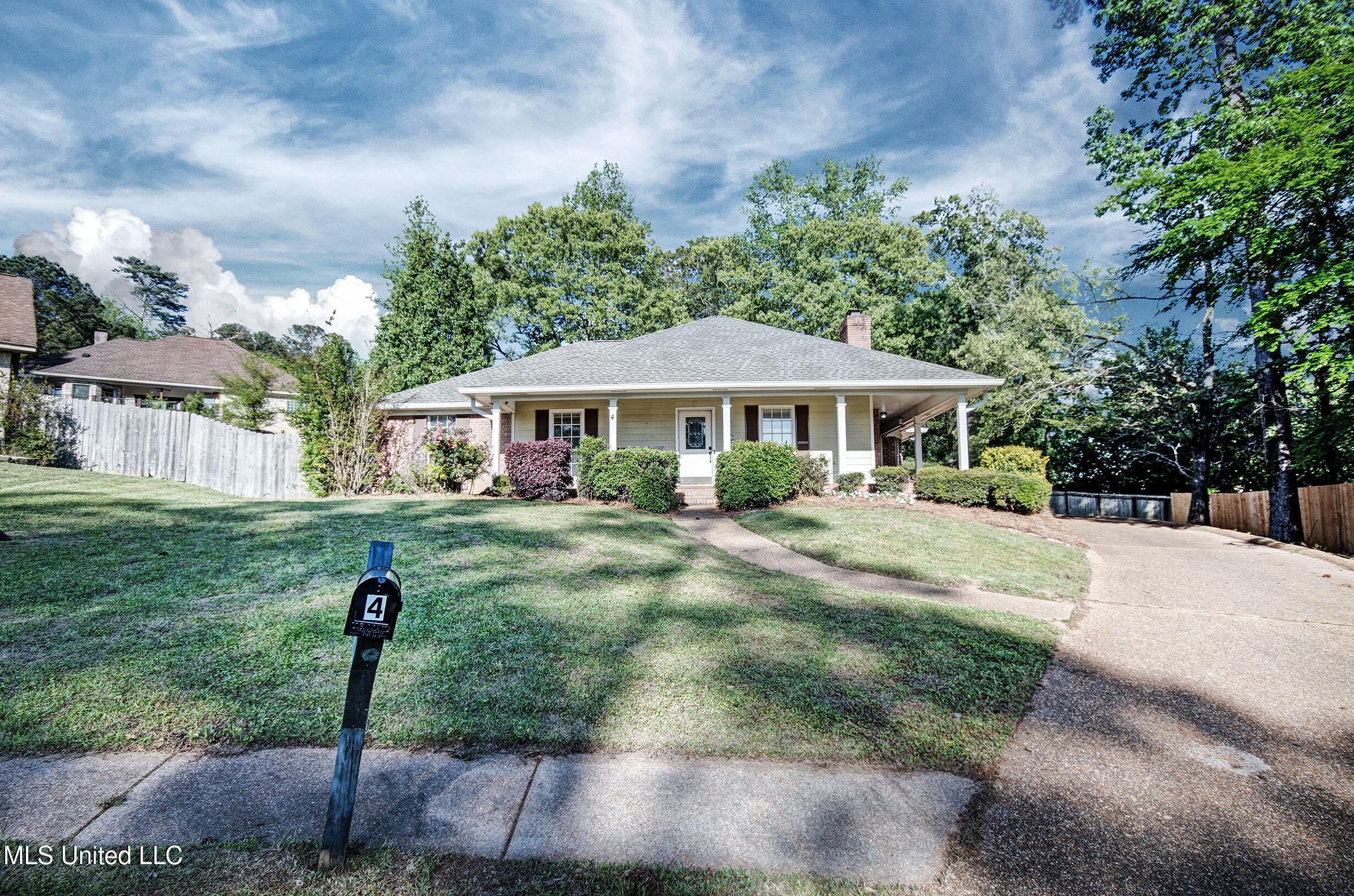 4 Piedmont Cove, Brandon, Mississippi image 2