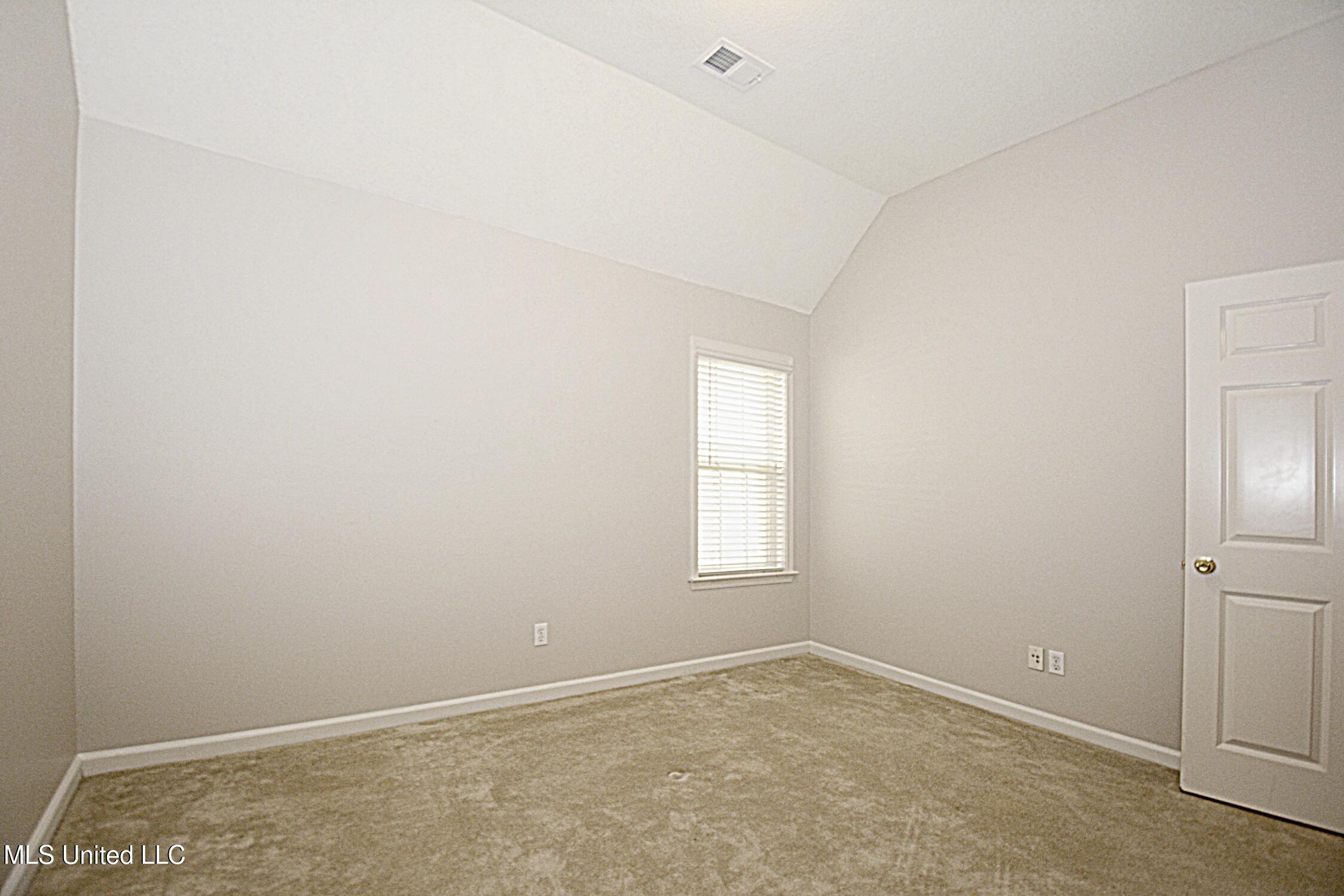 1036 Warwick Place, Southaven, Mississippi image 27