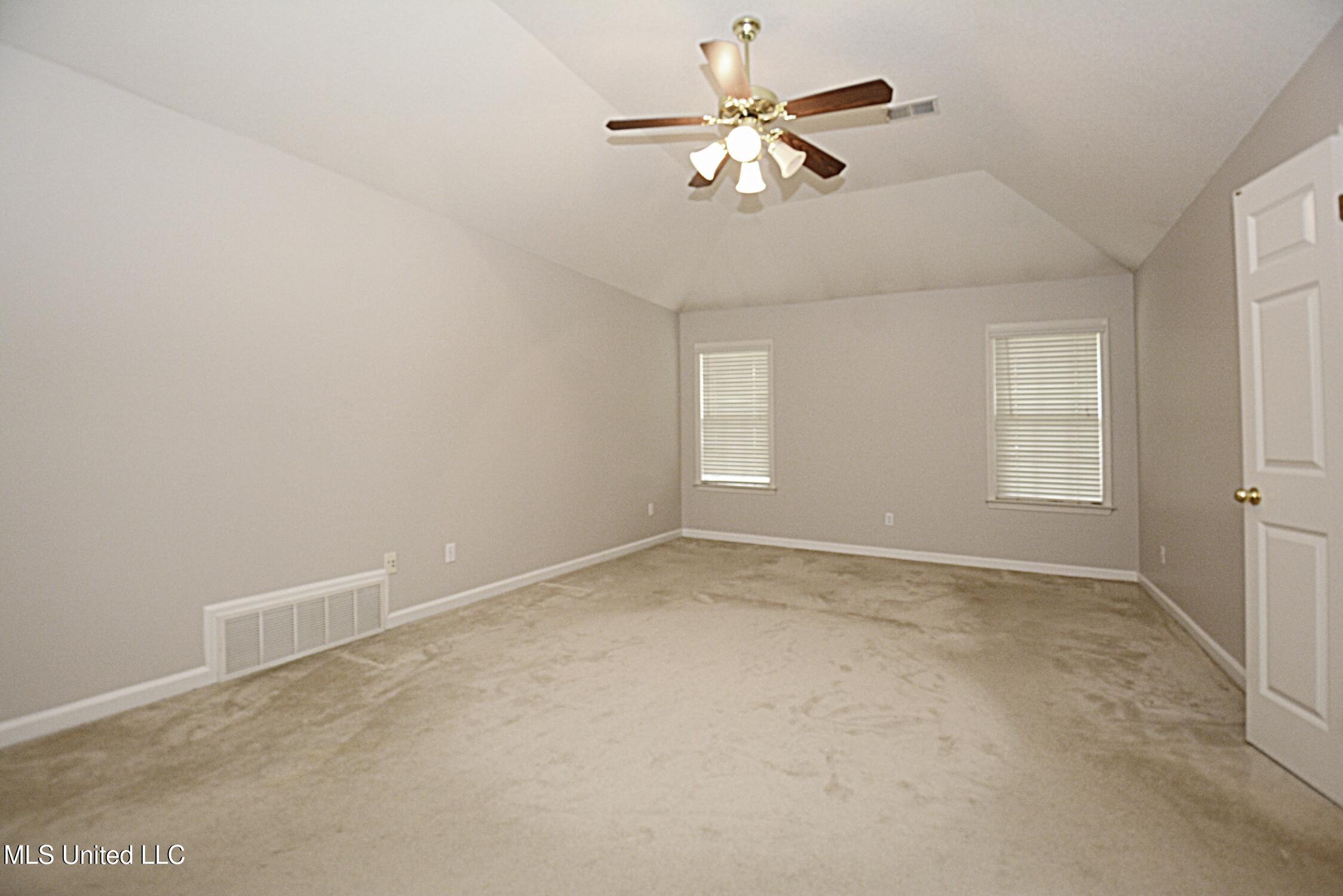 1036 Warwick Place, Southaven, Mississippi image 19