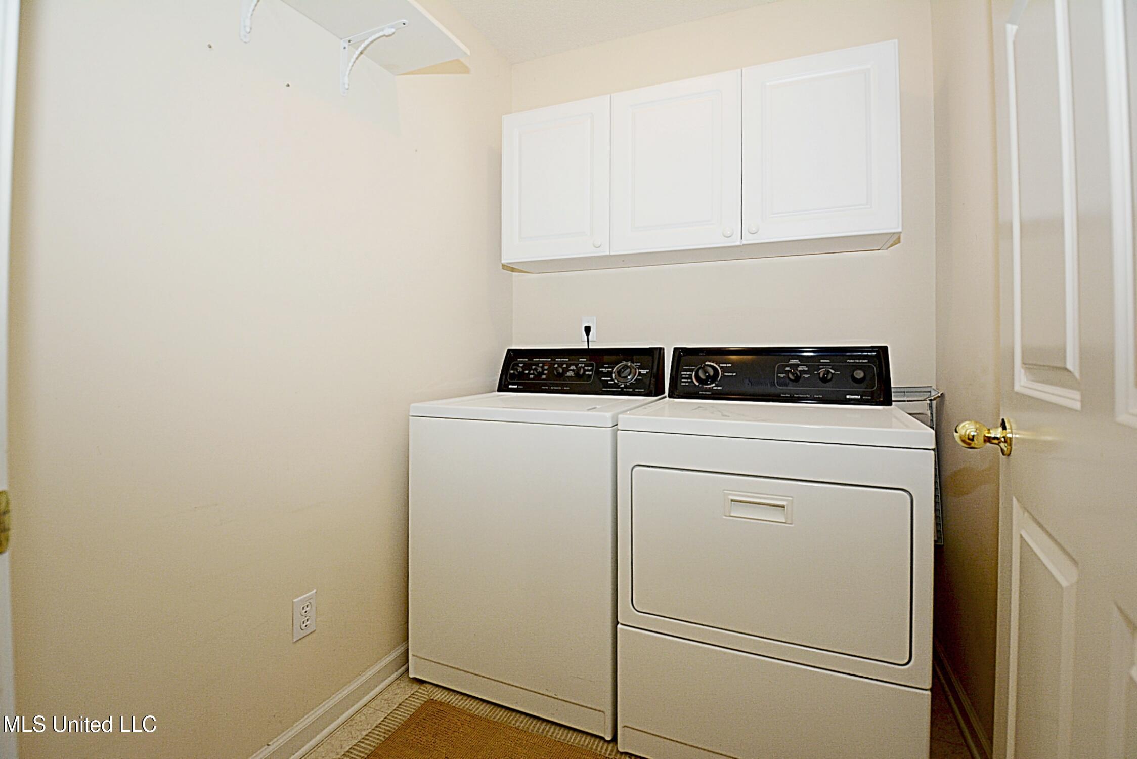 1036 Warwick Place, Southaven, Mississippi image 29