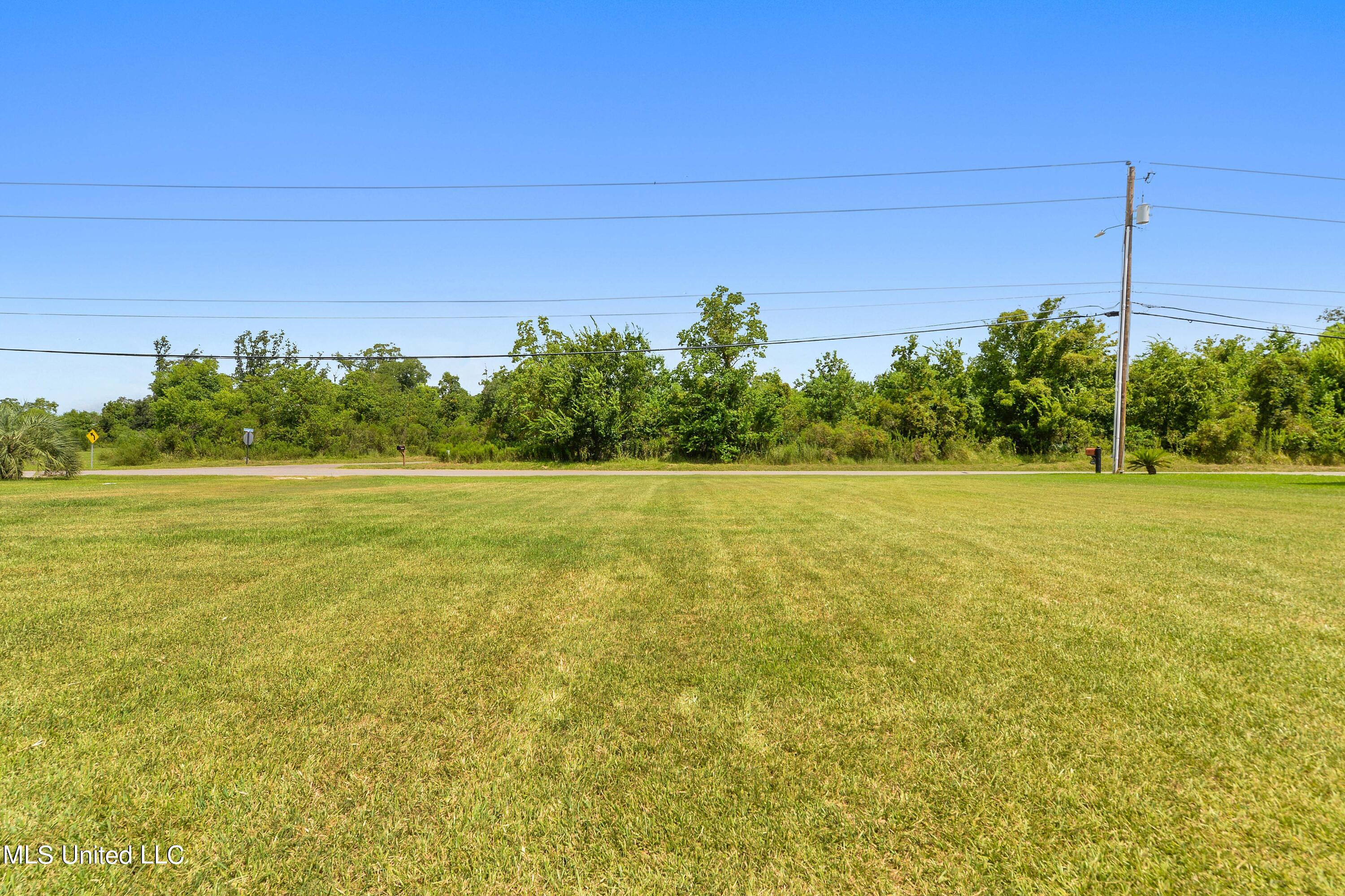 11236 Jordan River Drive, Bay Saint Louis, Mississippi image 15