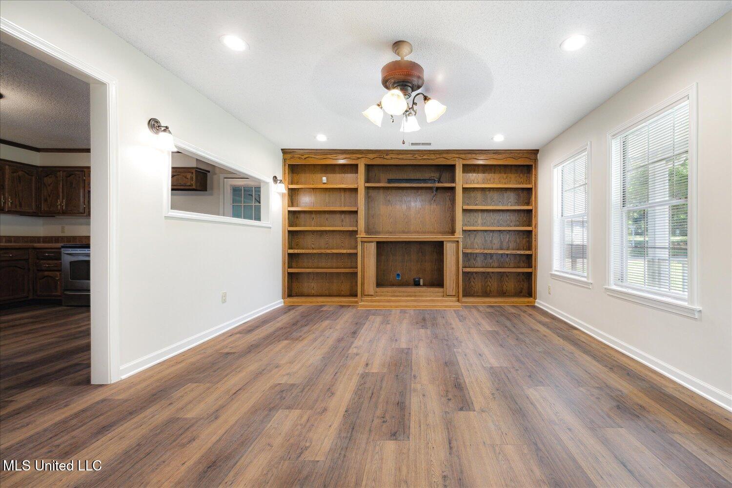 2185 Plum Point Road, Southaven, Mississippi image 13