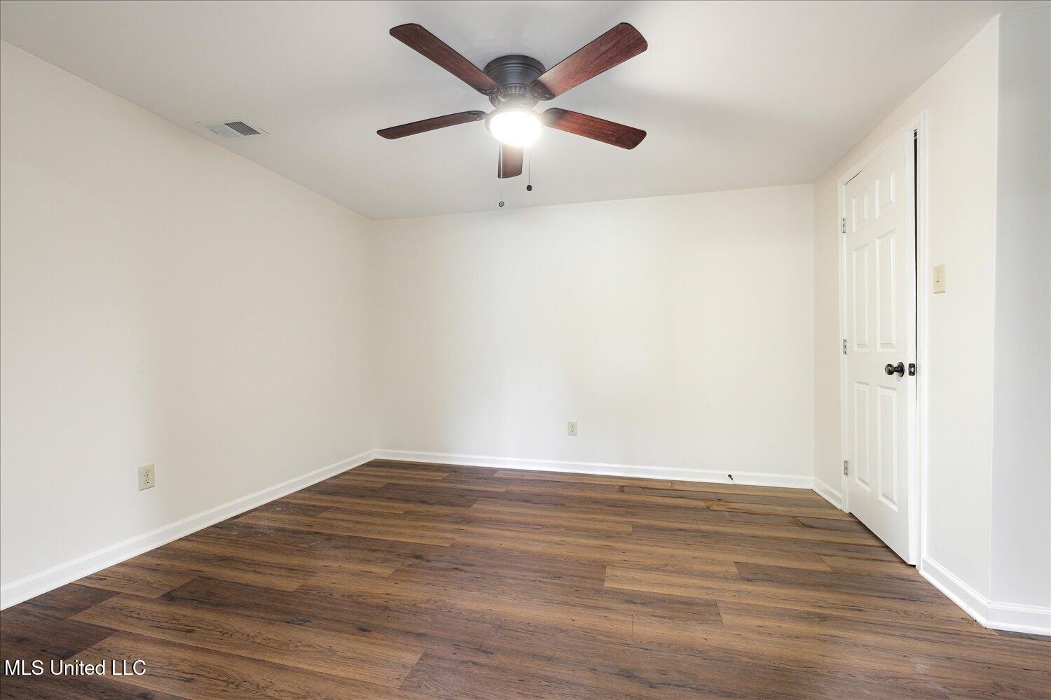 2185 Plum Point Road, Southaven, Mississippi image 32