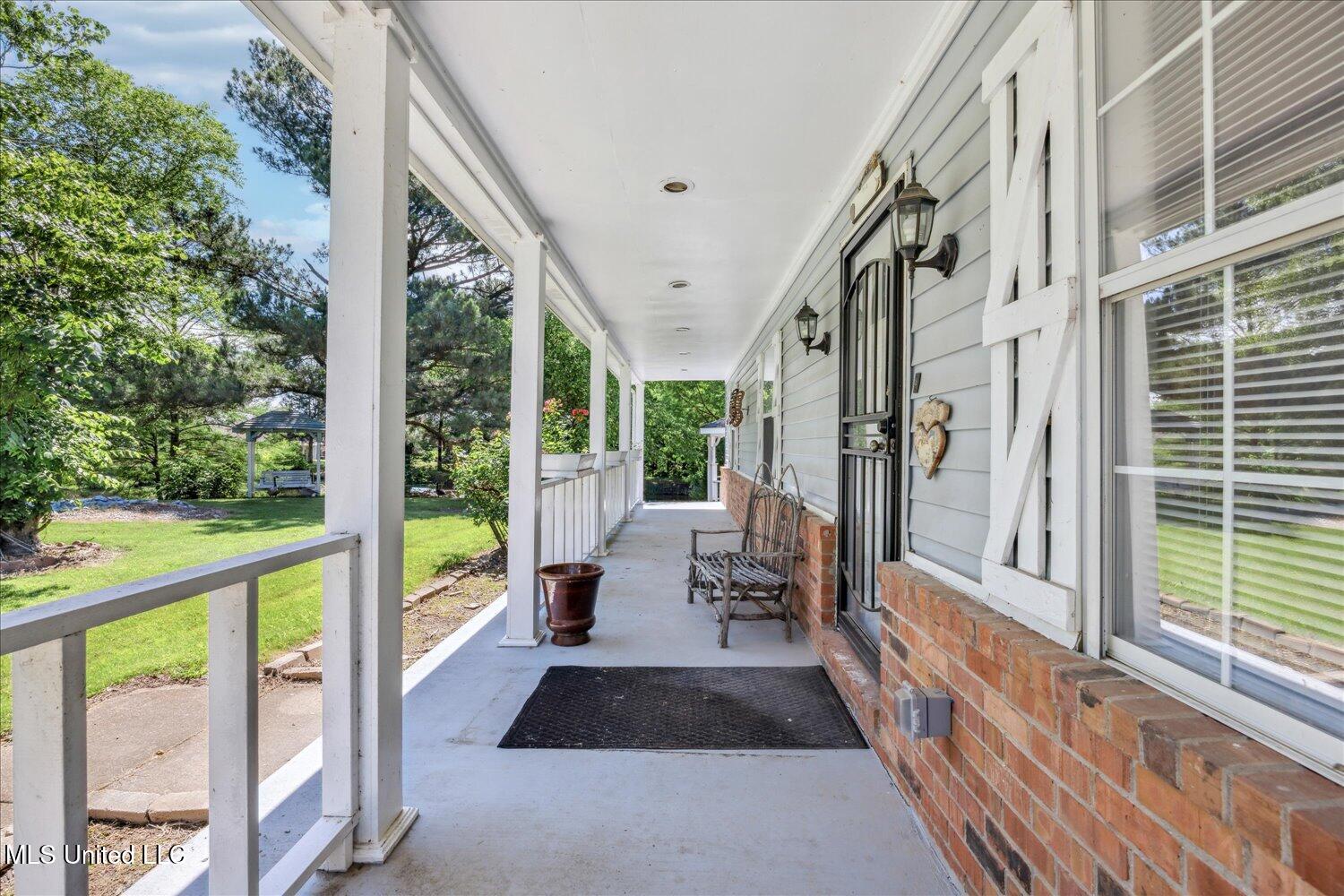 2185 Plum Point Road, Southaven, Mississippi image 8