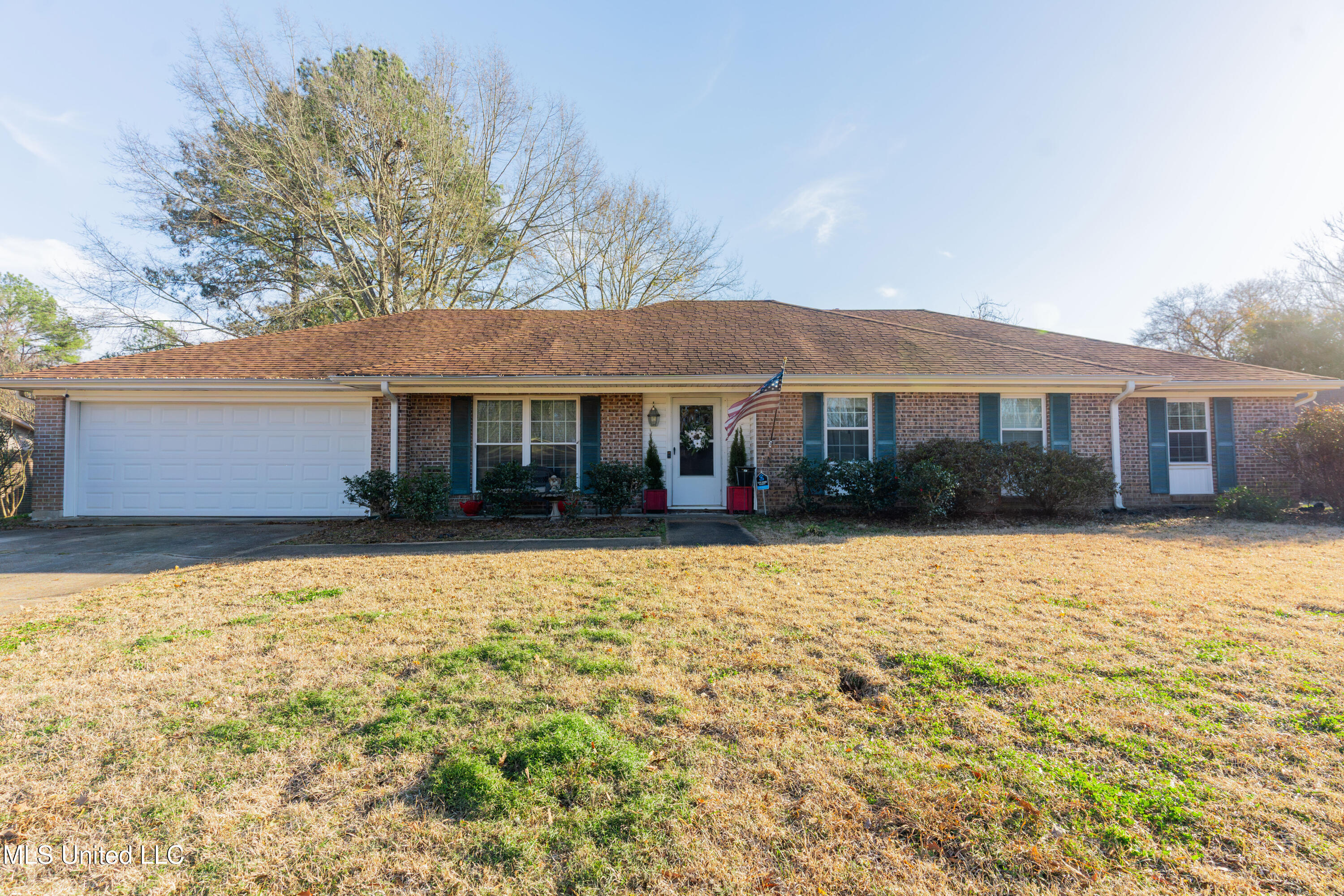 1413 Huntcliff Way, Clinton, Mississippi image 1