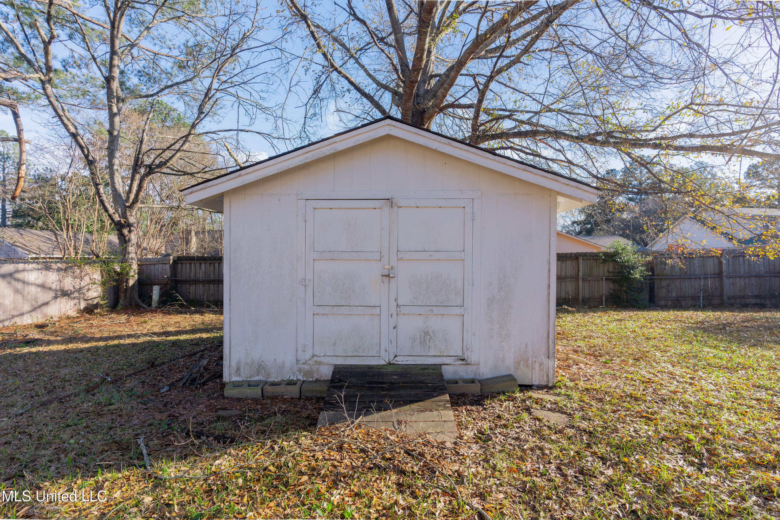 1413 Huntcliff Way, Clinton, Mississippi image 43