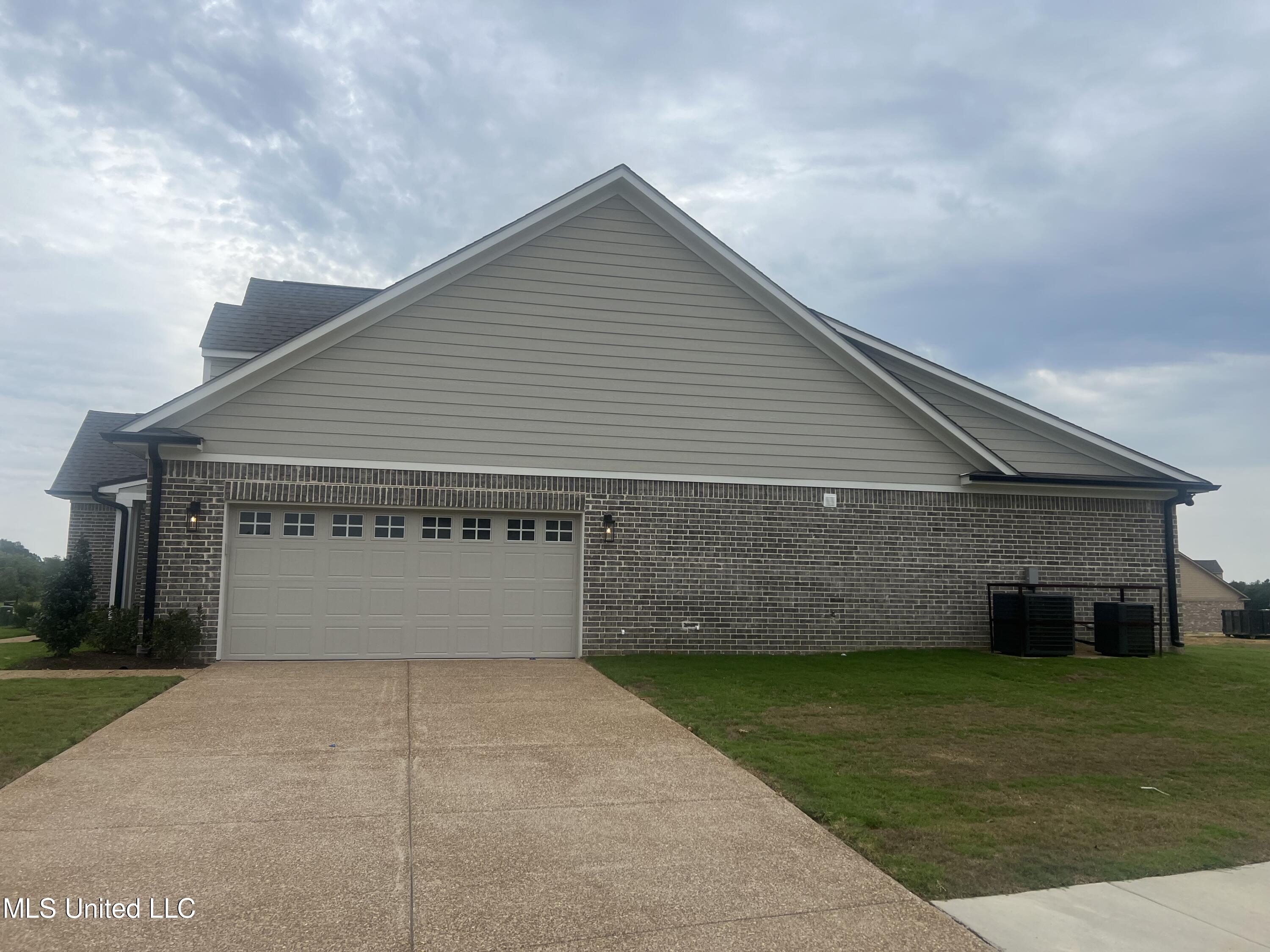 13589 Broadmore Ln. Lane, Olive Branch, Mississippi image 2