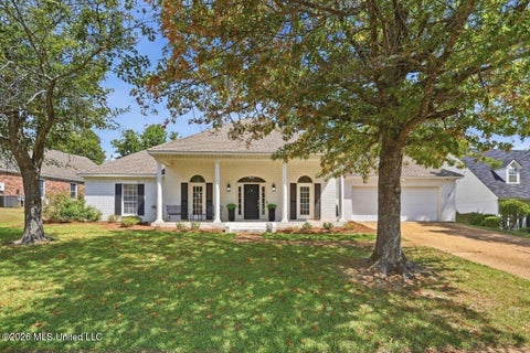 Homes For Sale - 104 Saxony Court<br/> Madison County, Madison, MS 39110