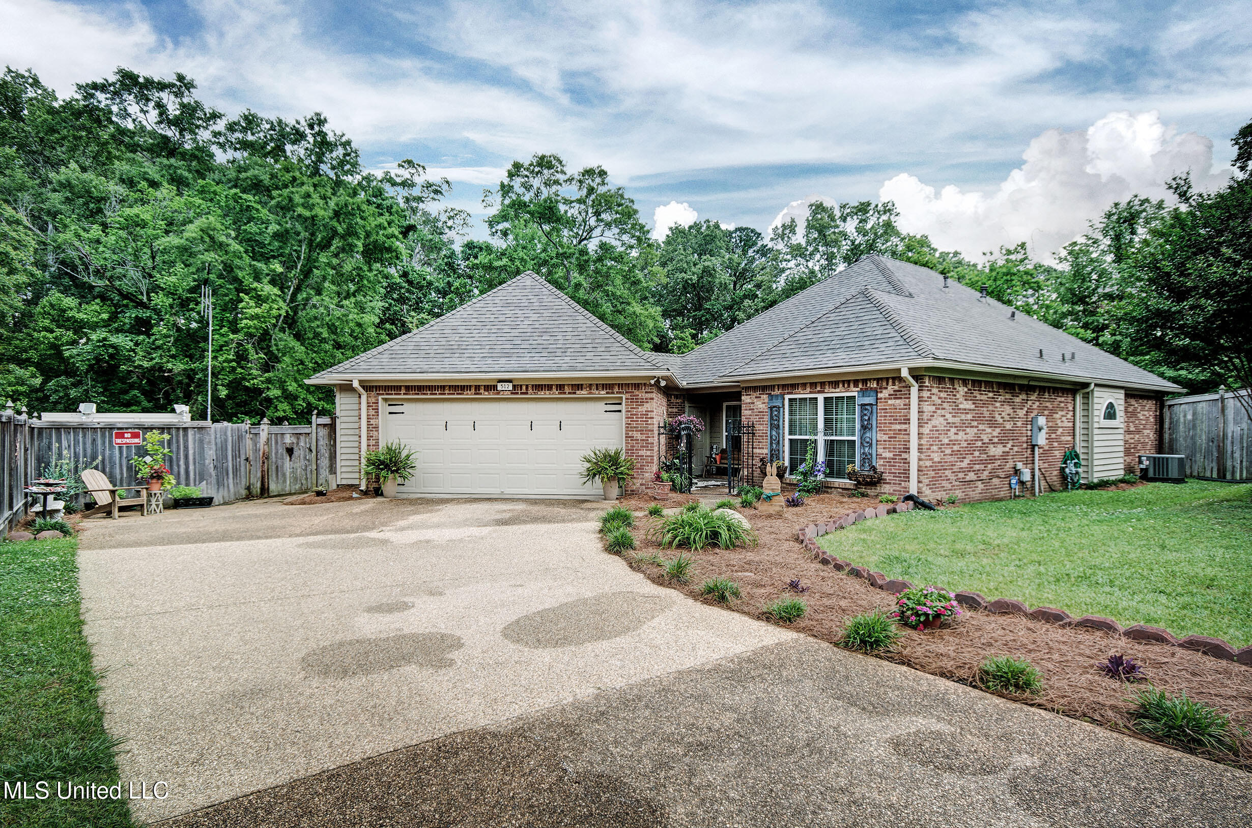 512 Sweetwater, Brandon, Mississippi image 1